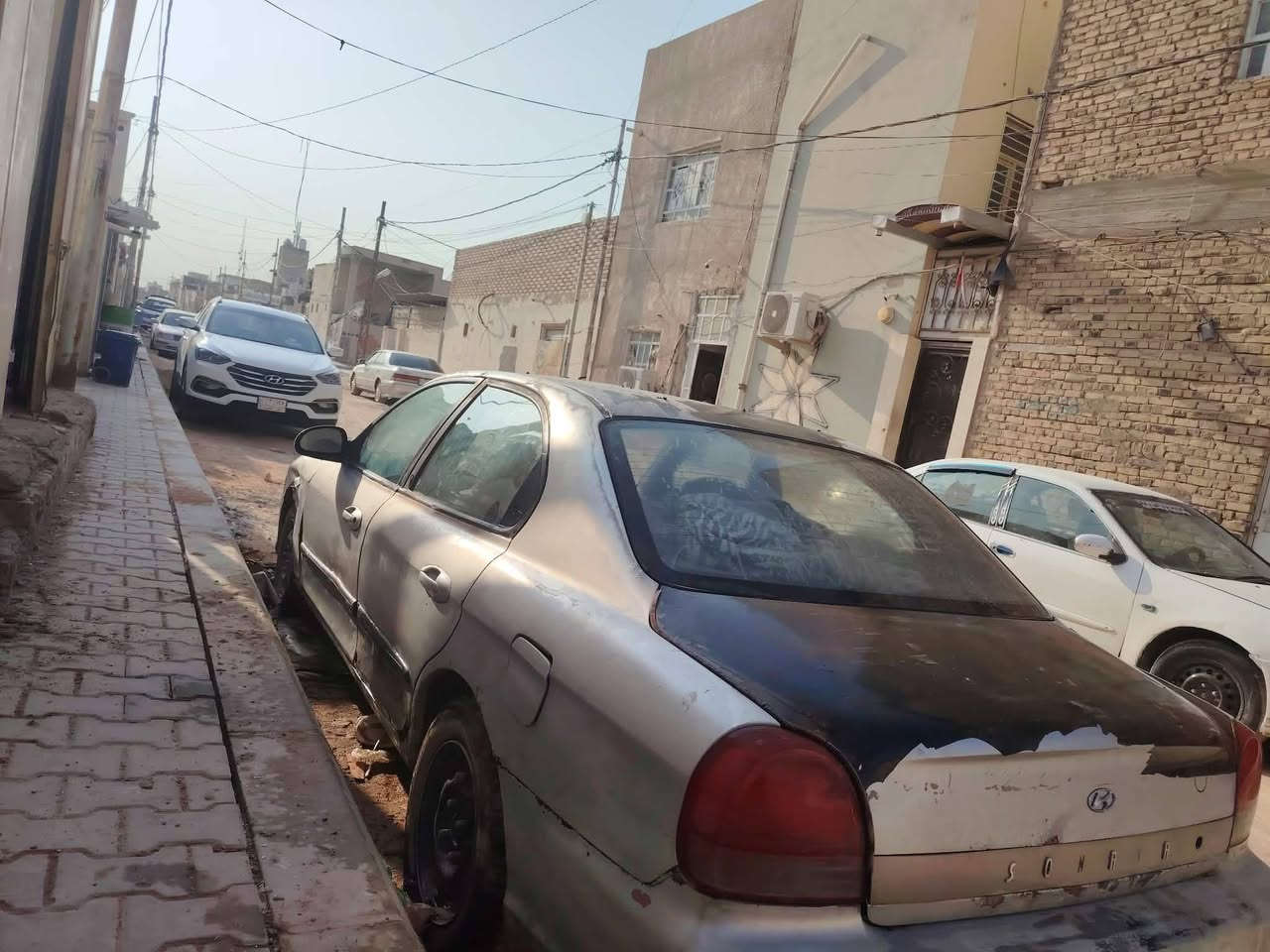 سونتا مديل 2000 مكينه وكير كورلا سياره  ابيع كير كايم مكاني نجف م سعر 18 وبيه مجال مداور بيه سياره ما متواجد عل فيس اتصال ***********
