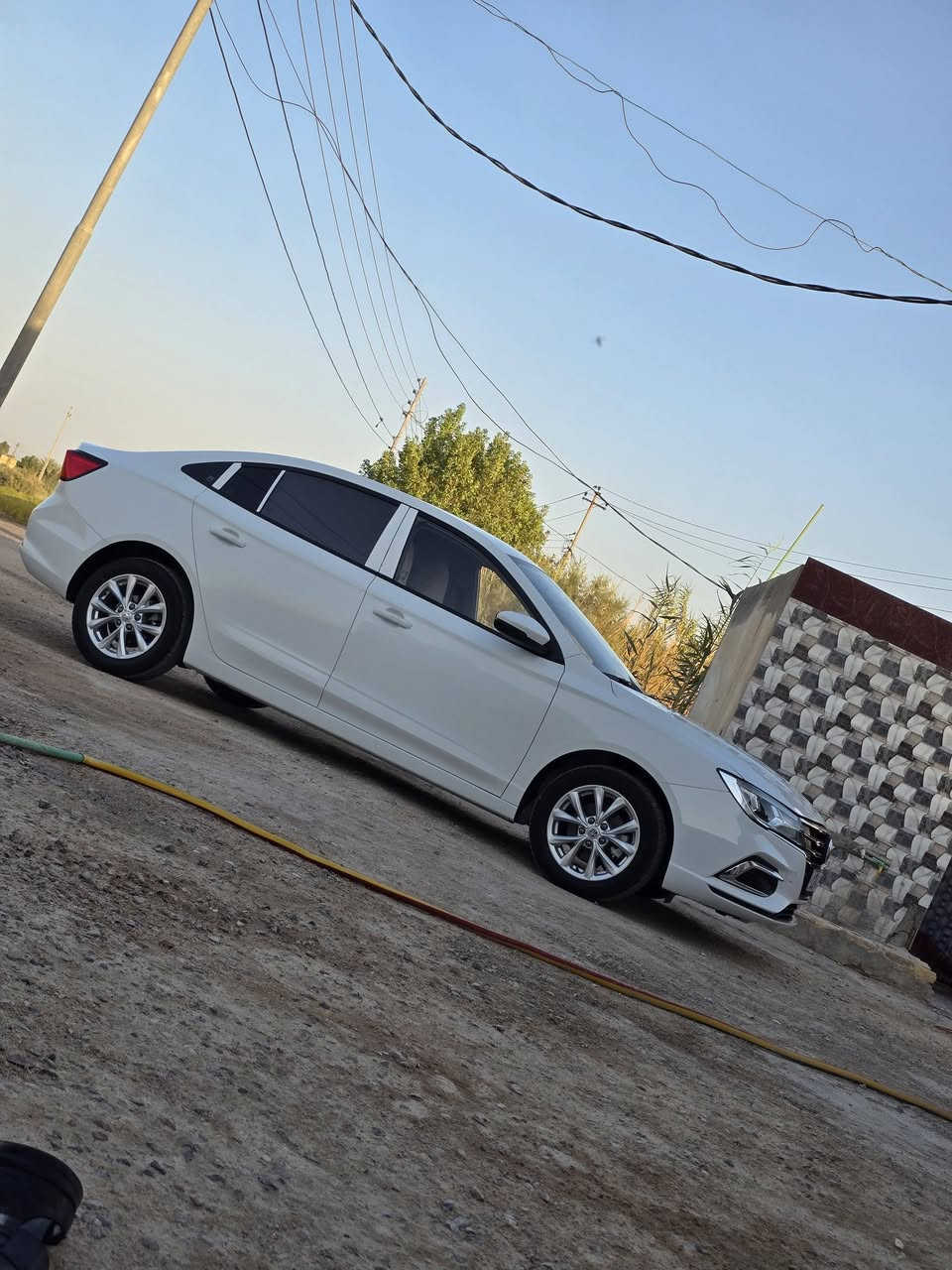 ام جي فايف للبيع مرقم مثنى حره كفاله عامه ماشيه 23 الف السعر 105 للاتصال ***********
