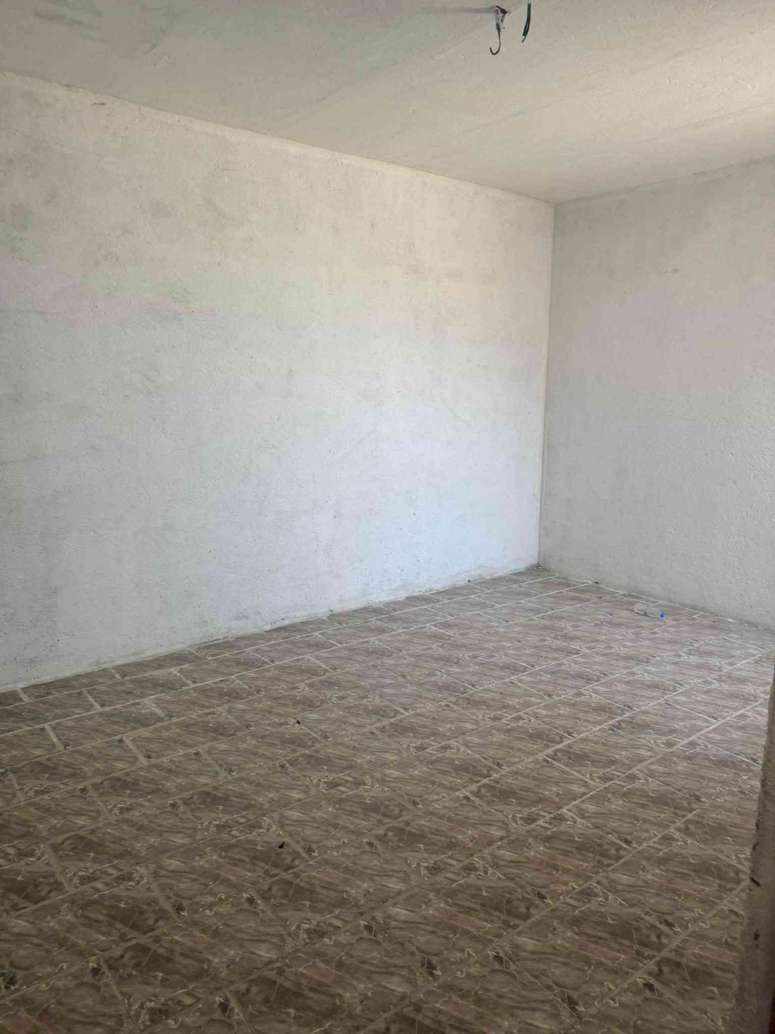 دار للبيع العكر الغربي المساحه130غرف وصاله ومطبخ وديوانيه  خدمات  جاهز للسكن بي وصل تطويب للاستفسار الاتصال***********
