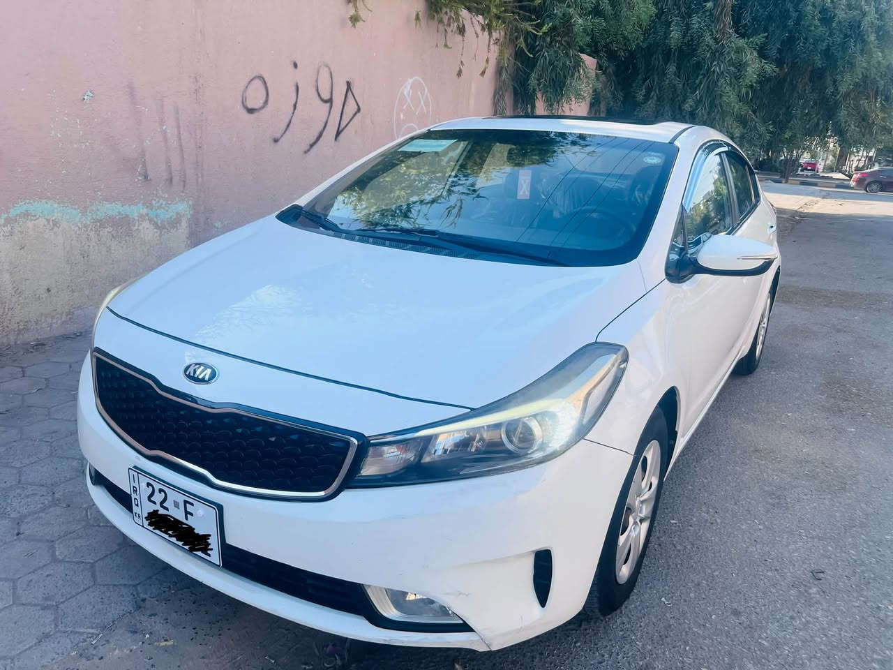 السلام عليكم ، كيا سيراتو موديل 2018 خليجي فول مواصفات مكينة 2000 ، السيارة مكفولة كفالة عامة سيارة جديدة ماشية 89 مال جناي اليدور جديد ونظيف , رقم السيارة أربيل دولي صاعدة هزة وفحص قبل أسبوع ، مكان السيارة نجف السعر 139 ، سيارة جدًا نظيفة أي شيء ما مفتوح بيها كفالة عامة ، *********** //***********
