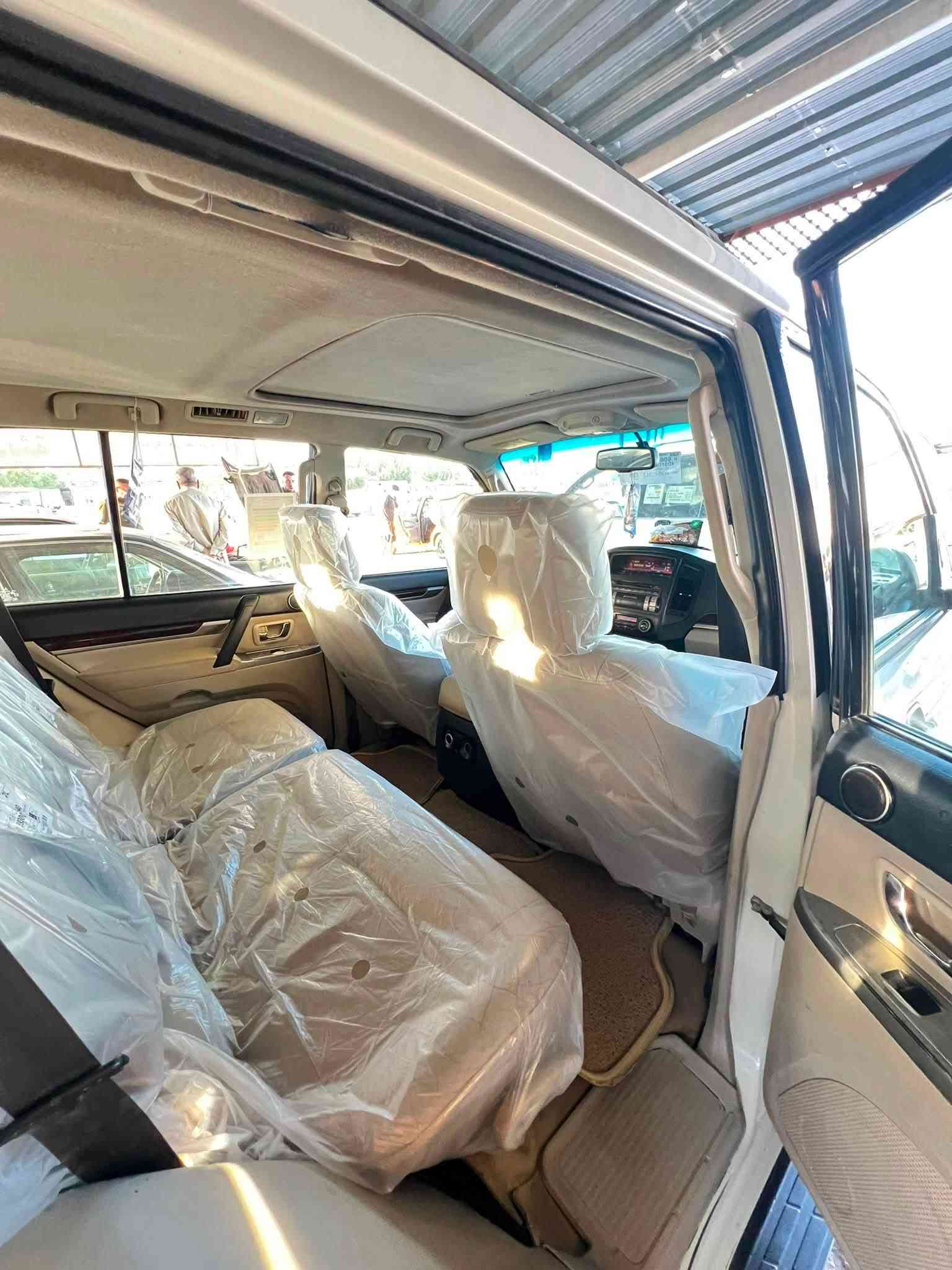 🖤 MITSUBISHI PAJERO 2013 | 3.5L 🖤

🔥 باجيرو حبتور… فخامة واعتمادية وحضور قوي
🚘 موديل 2013
💪 محرك 3500cc
✨ فول مواصفات
💎 جديدة جداً — بدون نقص
🤍محدثه تخبل

🛡️ كير، محرك، كهربائيات كفالة
🔢 رقم بغداد

سعرر 158 وبيها مجال 

🔥 سيارة مرتبة جداً وحالتها مميزة
✅ جاهزة للركوب والتسليم

📞 للاستفسار والتواصل:
***********
***********

📍 H7CAR للسيارات
▫️ بيع وشراء السيارات
▫️ عروض مميزة للسيارات المميزة

📲 تابعونا على الإنستغرام
H7CAR

#H7CAR #Pajero #MitsubishiPajero #Pajero2013 #باجيرو #باجيرو2013 #حبتور #3500cc #فول_مواصفات #سيارات_العراق #سيارات_بغداد #للبيع
