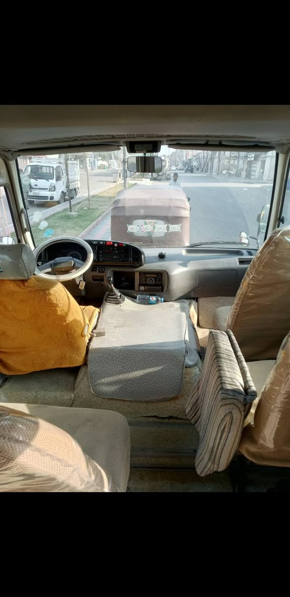 السلام عليكم
كوستر ٢٠١٢  رقم اربيل 

كفالة حداديه ومكينه وكير 

بيهه طختين كلش صغار 

منظومة غاز ٨٠ 

نظيفة كلش مبينه بالصور 

الاكسل بيه ونه خفيفة 

السعر  ٢٤٠ وبيهه مجال حك الجيه 

الهاتف ***********الرقم مابيه واتساب 

اتصال على الرقم 

الله يوفق الجميع ويرزقهم
