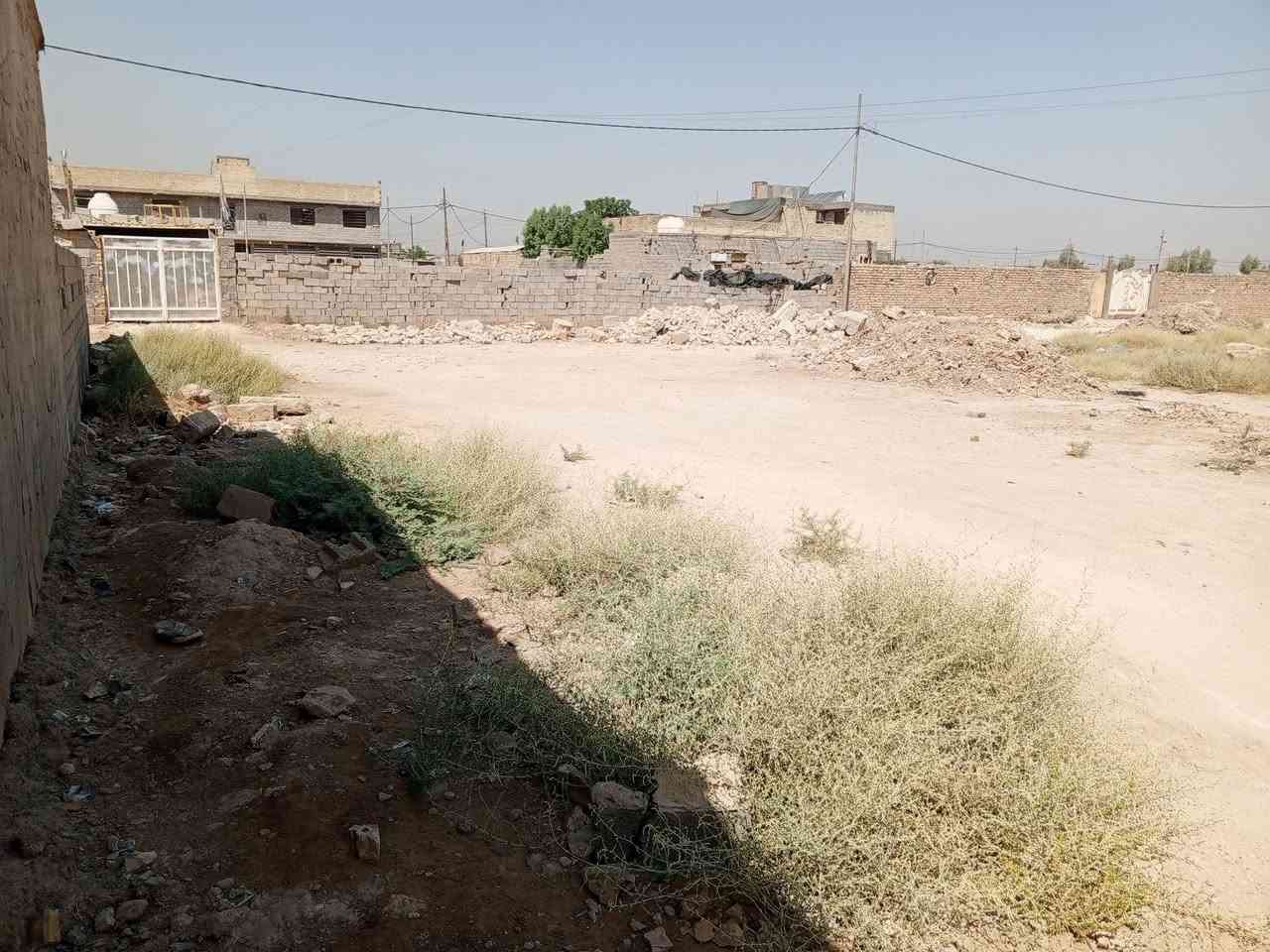سلام عليكم
قطعة ارض للبيع مساحه
325متر  مكان حي البتول شارع بيت دايش بل اخير

ماي كهرباء انترنيت موجود 
سعرها22مليون 
رقم *********** ابو ولايه
