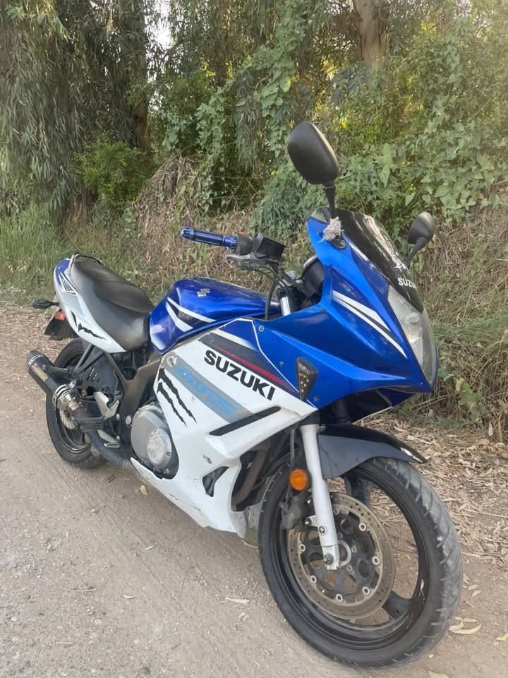 بطح GS 500fموديل2010 كفاله محرك وكير كامله مكاني ديالى بعقوبه رقم الهاتف ***********
