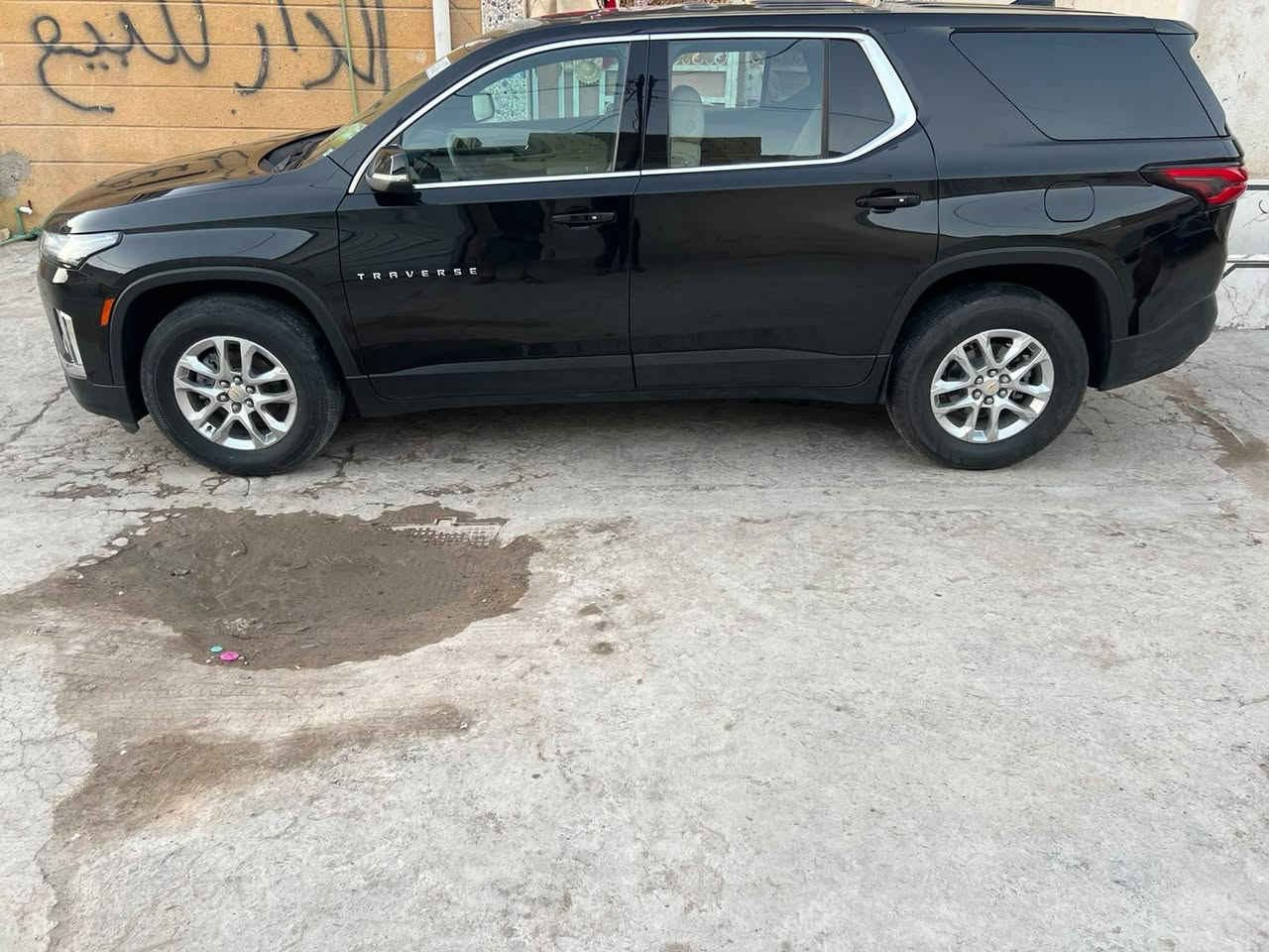 السلام عليكم
مكلف بل نشر 
للبيع فقط ترافيس
موديل 2023
وراد امريكي ضربته كلش خفيفه 
السياره توه داخله رقم بصره بسمي
مواصفاته  LT
سياره كلش جديده 
ماشيه72000  ألف 
السعر 250ورقه وبيه مجال 
كامره خلفيه
شاشه 
رادار 
نضام مسار
هوايه بيه مواصفات والجناي يعرف مواصفاته 
مكان السياره البصره العاليه

***********
