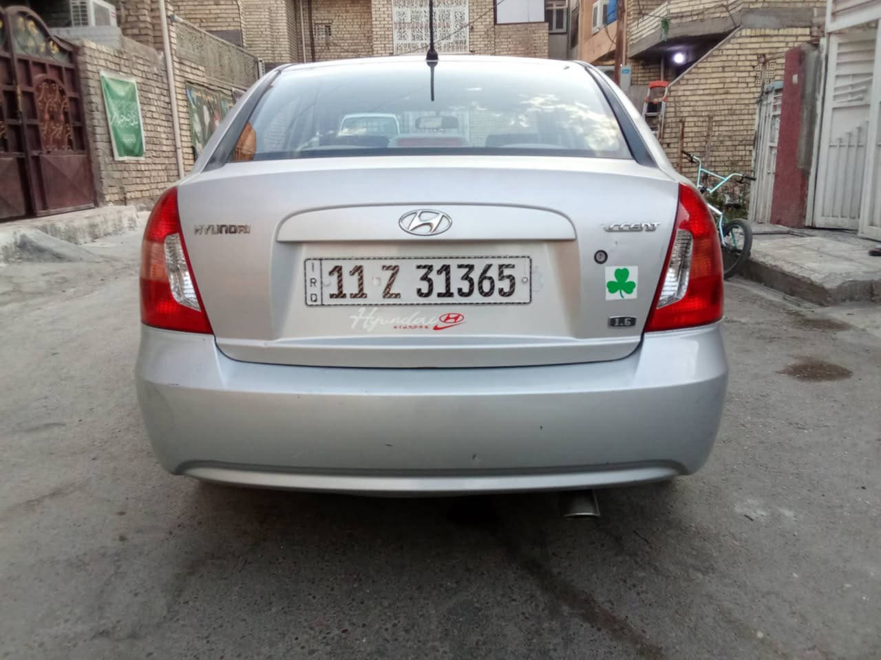 السلام عليكم اكسنت للبيع موديل 2009 مكينه 1600 خليجي رقم بغداد كل تفاصيلها ناشرها بدون ضربه بارد وطخات بصيطه مكانها الخطيب الزراعي  السياره  بس جراد بيها كير مكينه خير من الله داخلها مدوشمه رقم صاحبها *********** مكلف بالنشر 75 وبيها مجال
