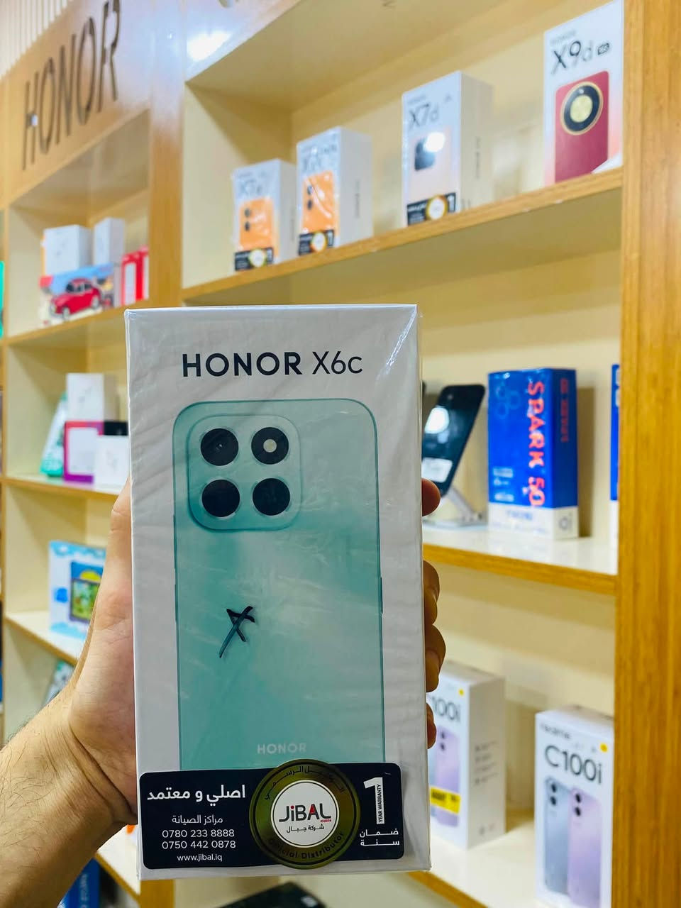 🔥 Honor X6c 🔥

💾 مساحة128 GB
⚡رام 6 GB

📱 شاشة 6.61 بوصة بتردد 120Hz
⚙️ معالج MediaTek Dimensity 6100+
📸 كاميرا خلفية 50MP
🤳 كاميرا أمامية 5MP
🔋 بطارية 5300mAh
⚡ شحن سريع 35W
🔐 بصمة جانبية
💧 مقاومة رذاذ الماء والغبار IP64
📌 العنوان :ـ حديثة – بروانه – قرب ملعب بروانه 
📞 ***********
