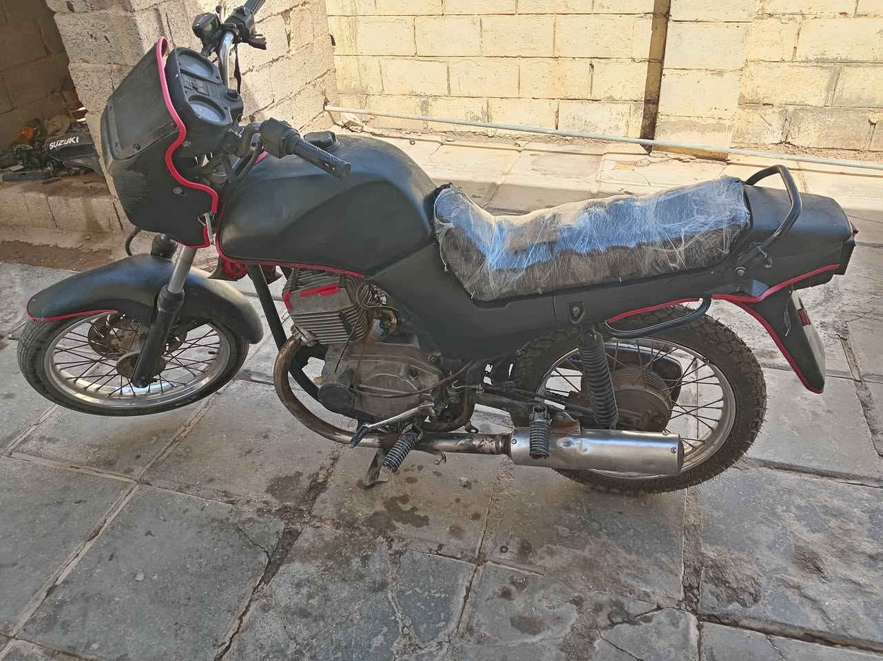 سلام عليكم موطور جاوه لبيع كهربايات شغاله كليته محرك 350 .سعر 500 وبيه مجال لطيبين مكاني العبيدي .***********

