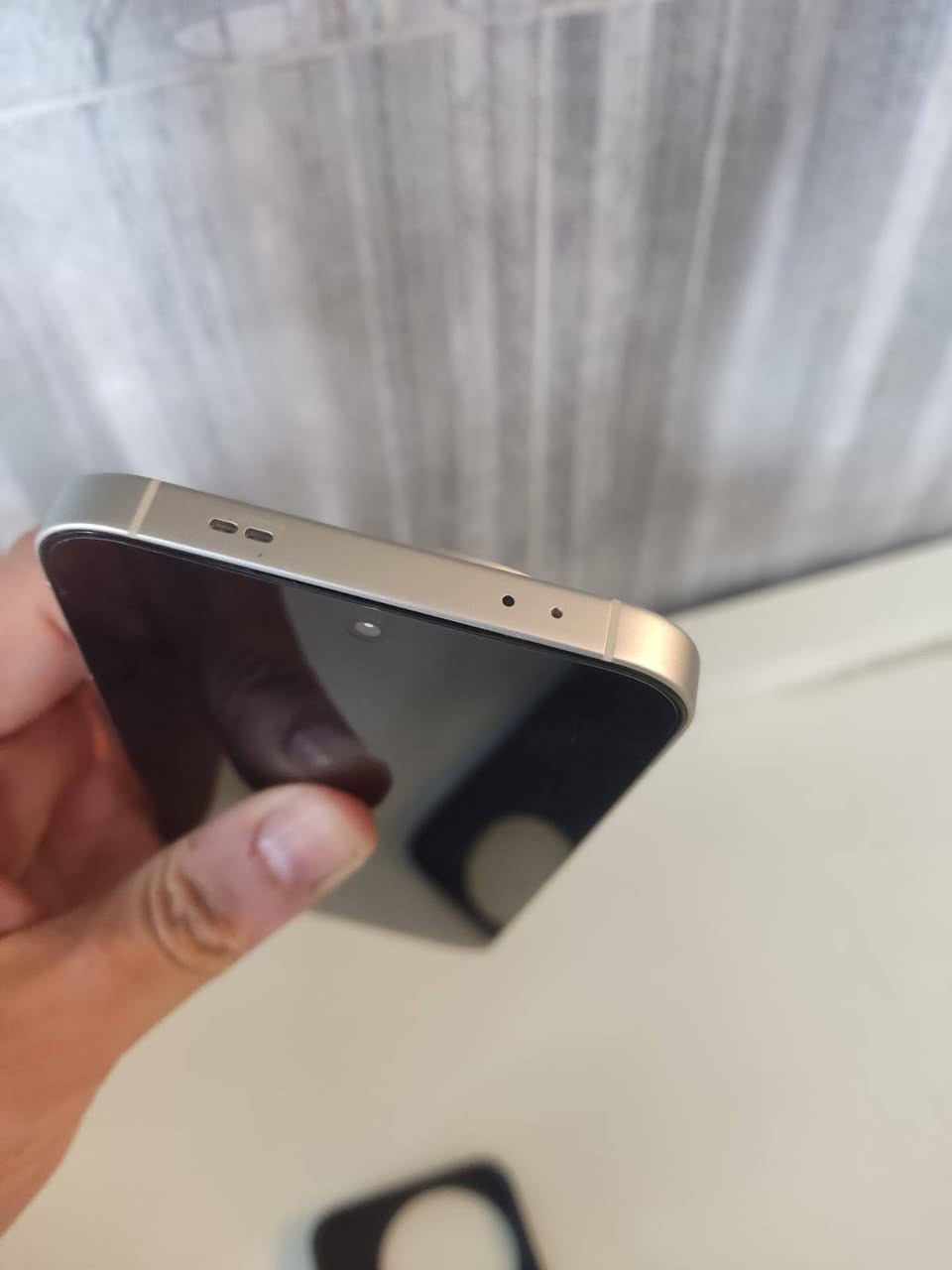 ريلمي gt8 برو
ذاكرة 512
رام 16 
معالج Snapdragon 8 Elite Gen5 العملاق نفس معالج سامسونج اس 26 التر
شحن سريع 120 w
 الجهاز جدا نظيف 
كل غراضه موجوده ويا
السعر مليون و 100 
مكاني بغداد الشعب 
***********
