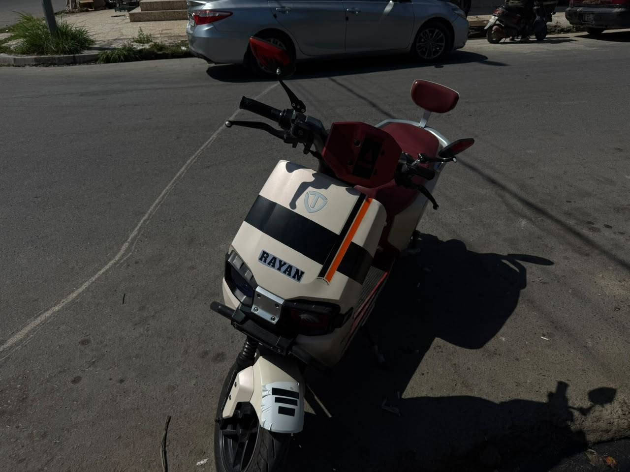 ماطور شحن وحش الكون كله جديد فول بارتيات 6مسطره يقرن 11 فول بصمه كامل شغال وضع شركه السعر 1050 مليون قفل ***********
