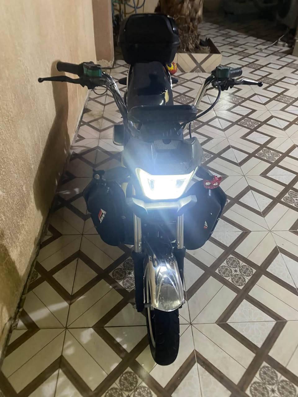 سلام عليكم دراجة شحن نوع هارلي /بطاريات جدد لايت بك لايت كلة شغال دراجة تخبل أي نقص ما بيهة 
/سعر ٥٠٠ وبيهة مجال 
مكان ديالى شهربان 
رقم ***********
