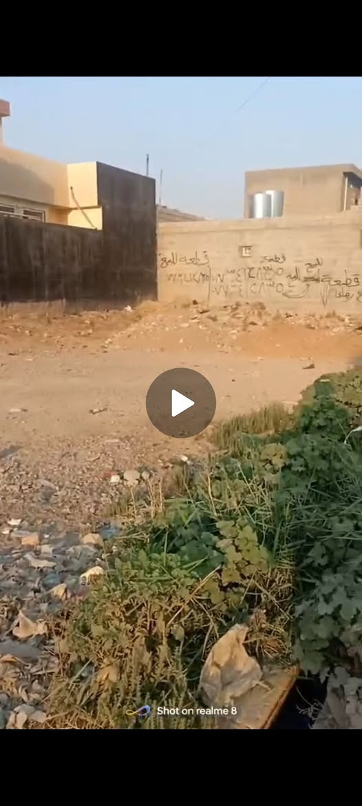 قطعة أرض زراعي للبيع 200 متر ركن العنوان حولي الحي العسكري الزراعي فرع جامع عباد الرحمن 
رقم الهاتف***********
