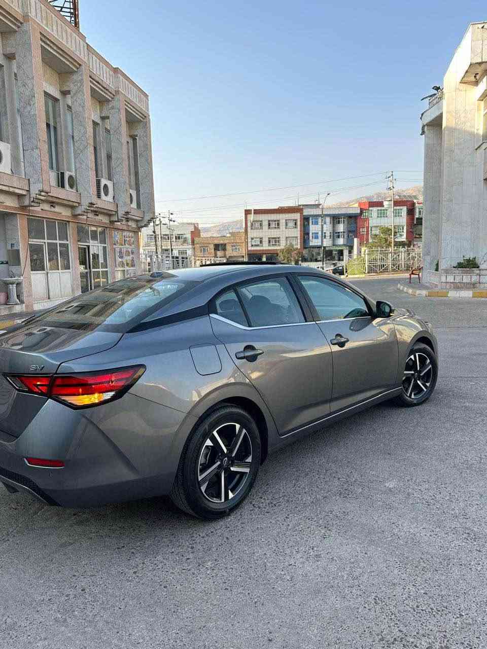 نيسان سنترا 2024 SV شكل جديد 
حادث : باب و ربع بنيد صبغ بدون دواخل 
بدون ايرباگ جميع ايرباگات سليمه بلادى 
السعر : 133 مجال قليل 
سياره ماشيه 18 الف ميل 
المواصفات: 
فتحة سقف ( سلايد )
‏‎بصمة ابواب 
‏‎بصمة تشغيل 
‏‎شاشة كبير‏
اوتو هولد :    Auto Hold
اوتو ستارات : Auto Stard 
‏‎رادار جانبي (نقاط عمياء)
‏‎رادار خلفي (التحذير من الاصطدام)
‏‎حساسات امامي
‏‎حساسات جانبي 
‏‎حساسات خلفي 
نظام : Eco
نظام : Normal
نظام : Sport
تحكيم ستيرين
ستيرين هيتر
كشنات كهربائي 
كشنات هيتر
تبريد لمس
ويل كروم
سياره شرط ترقيم اربيل سليماني دهوك
اتصال او واتساب: ‭***********‬
اتصال او واتساب: *********** أربيل, العراق

نص مكتوب في الصور:
- 12455316 - 11/12/2025 IAA Holdings, LLC