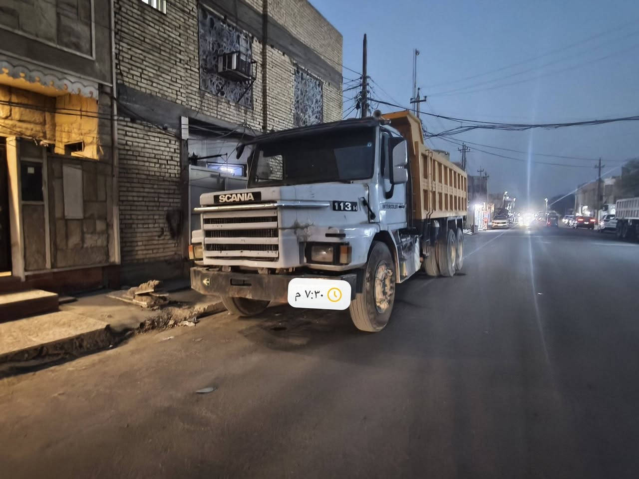 سكانية للبيع مكينة سايس 10، 12ونص السيارة بسمي تحويل ثاني يوم حدادية جديدة دبل شاصي مايلر مكاني بغداد كفاءات السيدية للاستفسار ***********/***********
