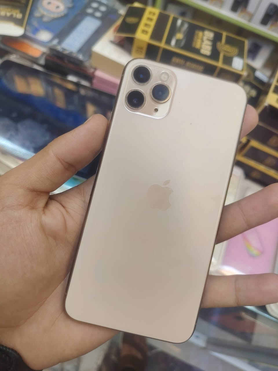 إيفون 11pro max
ذاكره 64 بطاريه 84 بلاديه مستبدل شاشه نوعيه ممتازه السعر 175 مكاني بابل المسيب الاتصال ع رقم 
 ***********
