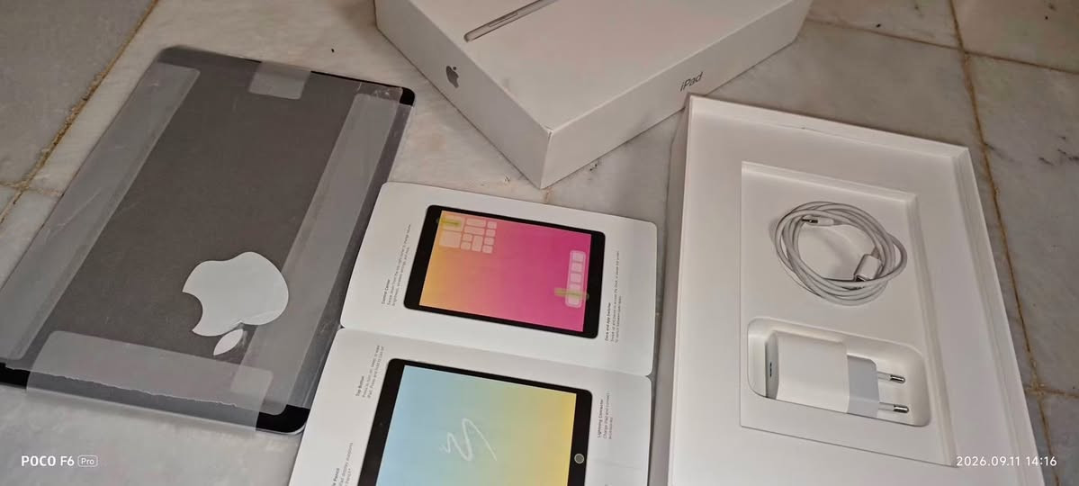 ايباد ٩
كلش نضيف ومكفول 
غراضه كامله 
٢٨٠
***********

نص مكتوب في الصور:
- POCO F6 Pro 2026.09.11 14:16