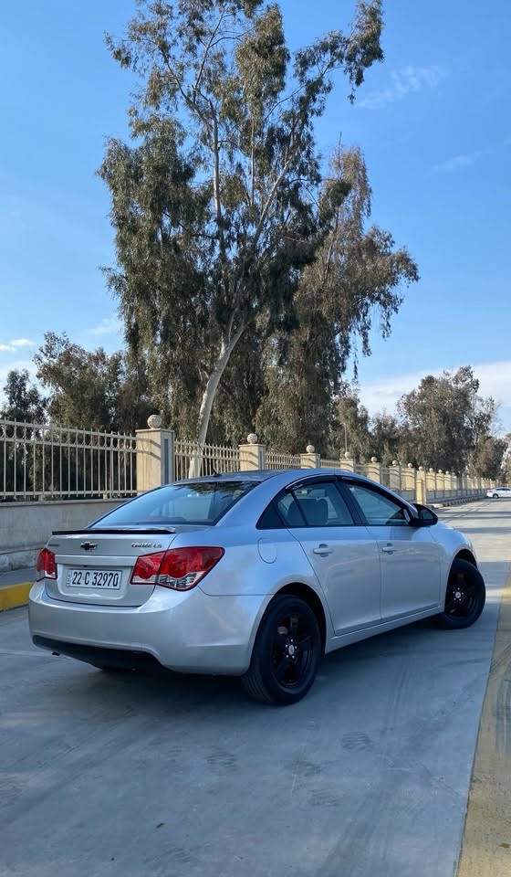 شوفر كروز ٢٠١٢ للبيع
السيارة بأسمي شرط التحويل
المكان الموصل 
رقم اربيل
السيارة وارد خليجي
نظيفة ما راح تتعب عليها

-كومبريسر جديد تبريد ثلج
-راديتر وصوندات جديدة كامل ماطاخها ماي عادي
-حساس حرارة جديد
-دهن احسن نوعية

ماشية ٢٢٠ كيلو
سعر ٧٠ قفل

***********
***********
