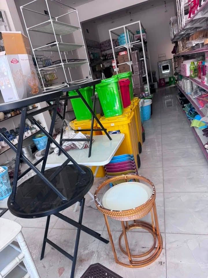 تصفيه تصفيه تصفيه محل ٠٠٠٠٠٠٠٠
منزليه كامله بسعر الجمله وجوه الجمله 
تريد شلعه تريد تاخذ الي تحتاجه 
غراض متنوعه وكلش حلوه 
العنوان بغداد الدوره حي دجله 
***********
