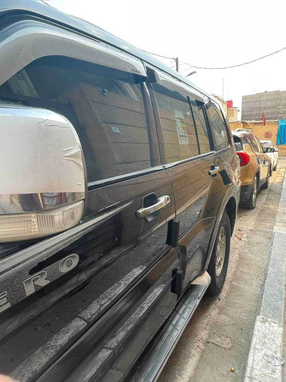 باجيرو للبيع موديل ٢٠٠٨
السياره كامله

محركها 3500

V6

تبريد 

شاشه 

كشنات جلد

محرك كير كفاله 

صبغ ما بيها 

تكحيل بعض مكانات. ب ايدي كحلتهن 

شوي جراد بلقماره مثل ما موضح بلصوره

مراوس ب نيسان باترول وانطي فرق 

مكاني البصرة 

رقم للتواصل 

***********

واتساب او اتصال
