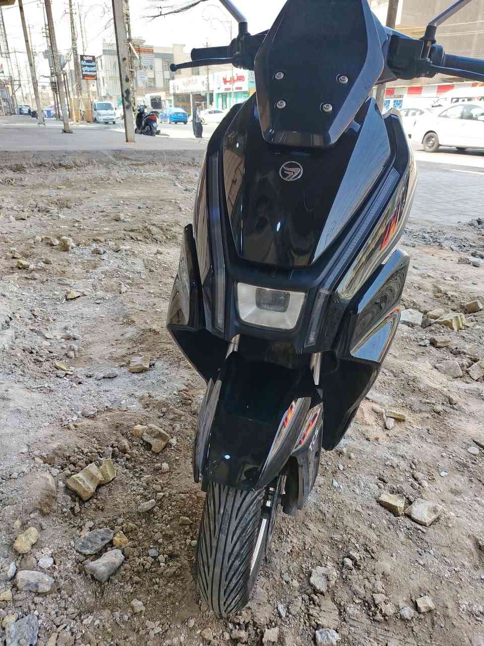 دراجه استيراد موأيد طياره بطاريات ليثيوم سرعه ٨٥ السعر مليون و٣٠٠ وبيه مجال تقطع مسافه ٨٥ كيلو السكن بغداد ***********
