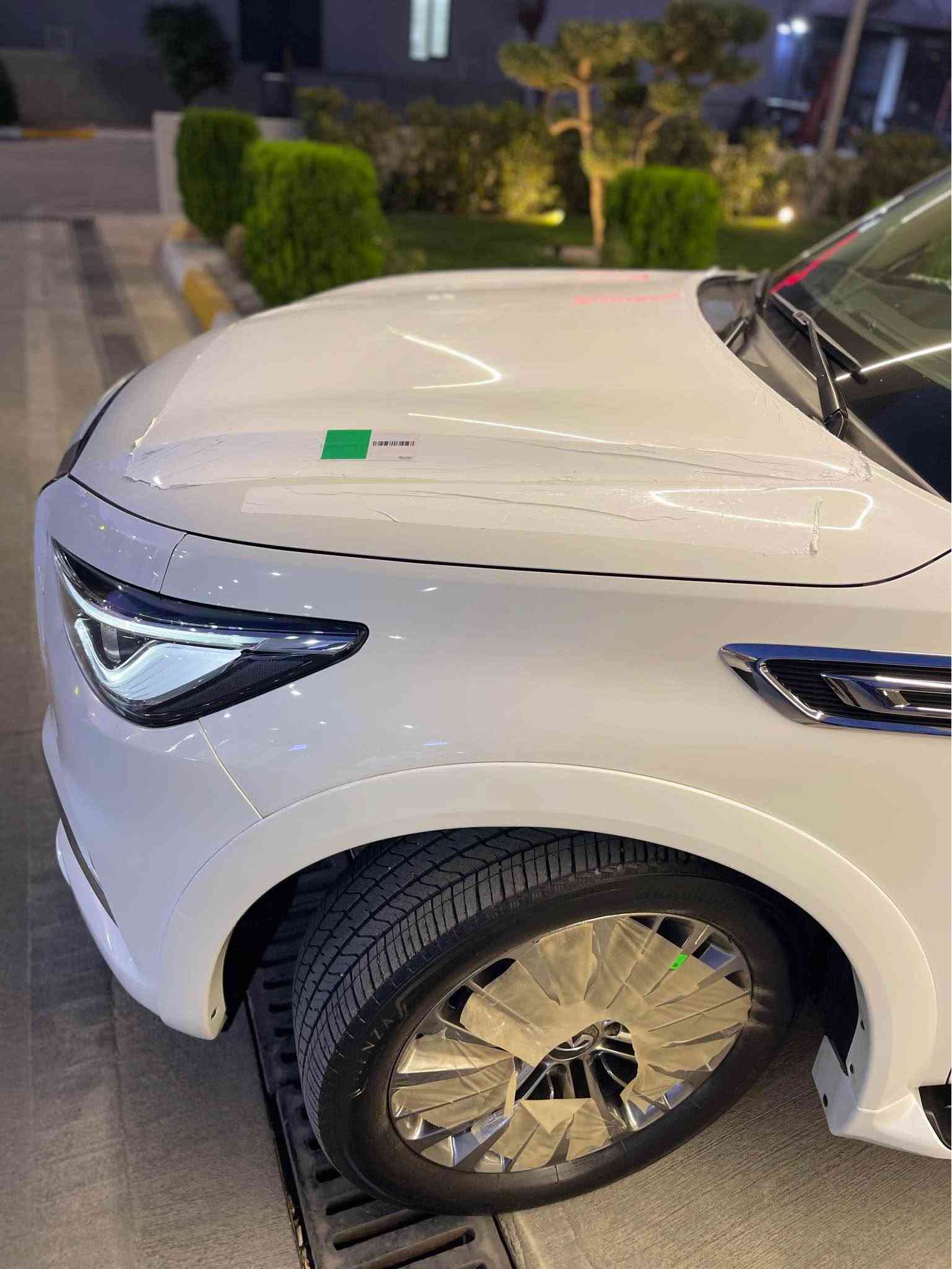 تحية طيبة اسعد الله اوقاتكم 📦
السعر /  ٣٧٥ ورقة 
انفنتي QX80 خليجية وكالة المهند جديدة جدا 
موديل /  ٢٠٢١ 🇯🇵
عداد المسافة / 65 الف كم بشرط فحص في شركة مهند 
السيارة كفالة عامة جديدة جدا و احلى من الصور صبغ شخط كفالة كير و محرك كفالة حدادية و تايرات جديدة
تحويل باسمي وكالة تحويل حاضر .
———————-
مواصفات فول 
فتحة ، ثلاجة ، خمس كاميرات ، مراية كاميره ، VIP ،
شاشات DVD ، تحكمات ستيرن ، اغراض بلاد ، 
صندوق كهرباء ، وضعيات سياقة ، زنون بلاد ، كار بلاي 
————————————————————————
للاستفسار /
***********كوردي
*********** عربي السليمانية, العراق

