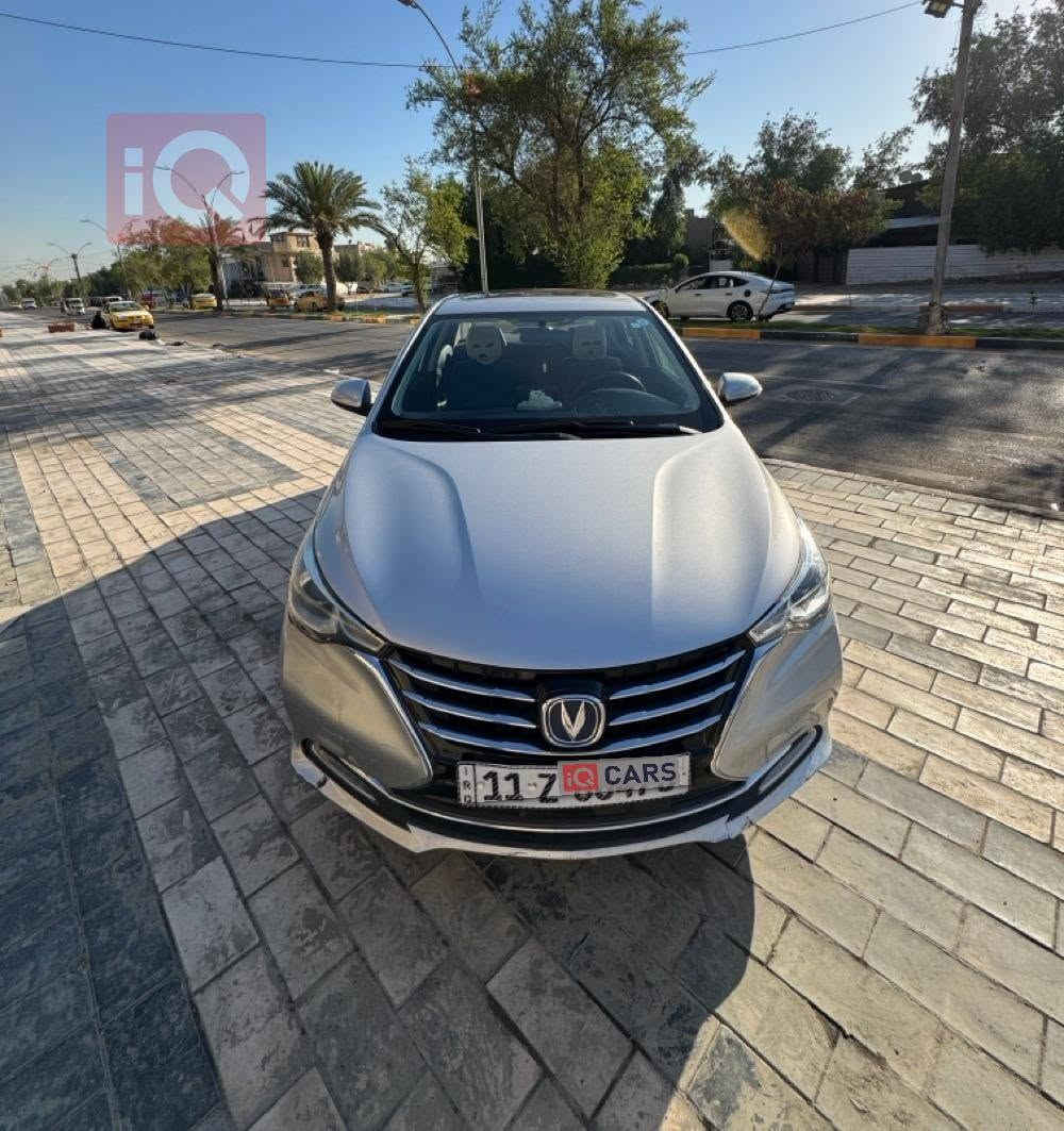 شانجان L7 مويل 2025 للبيع
فتحته سقف
 مثبت سرعه 
حساس اطارات 
شاشه اعطال
كاميرا خلفيه 
2 وساده هوائيه
مستشعر وقوف 
المصابيح الامامية ليد
سنوية 2031 باسمي
 ABS
السيارة ماشية 48000 وقابله للزياده 
مكاني بغداد المحمودية 
السونار مرفق 
***********
***********
