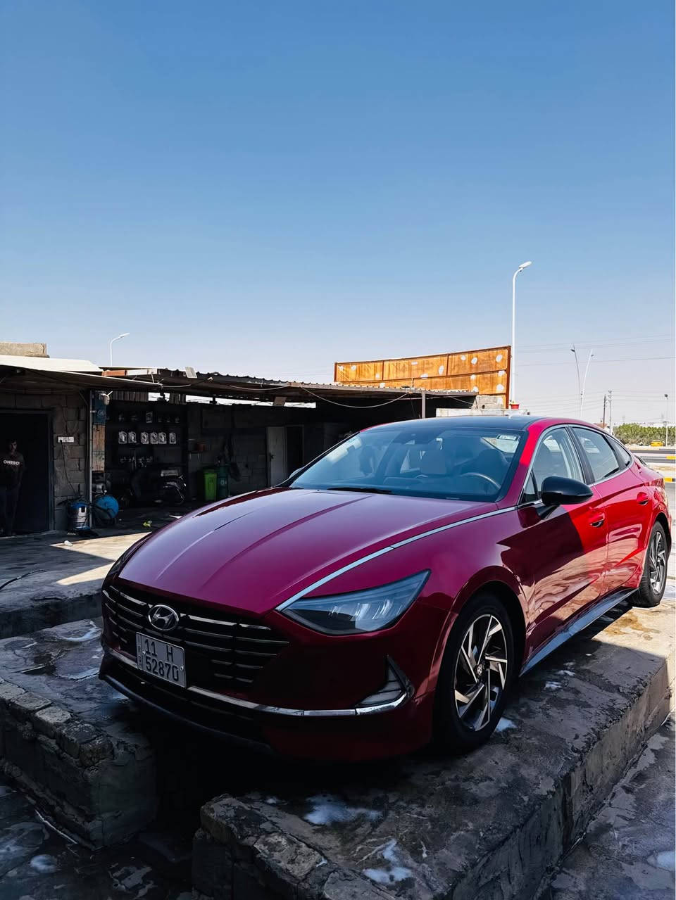 سوناتا 2021 محرك 2500 رقم بغداد حرة نص فول حادثها بنيد مبدل وداير مال جاملغ  سيارة جاهزة ماشية 123k للبيع او مراوس وي النترا العنوان البصرة الزبير سعرها 145 رقم *********** البصرة, العراق
