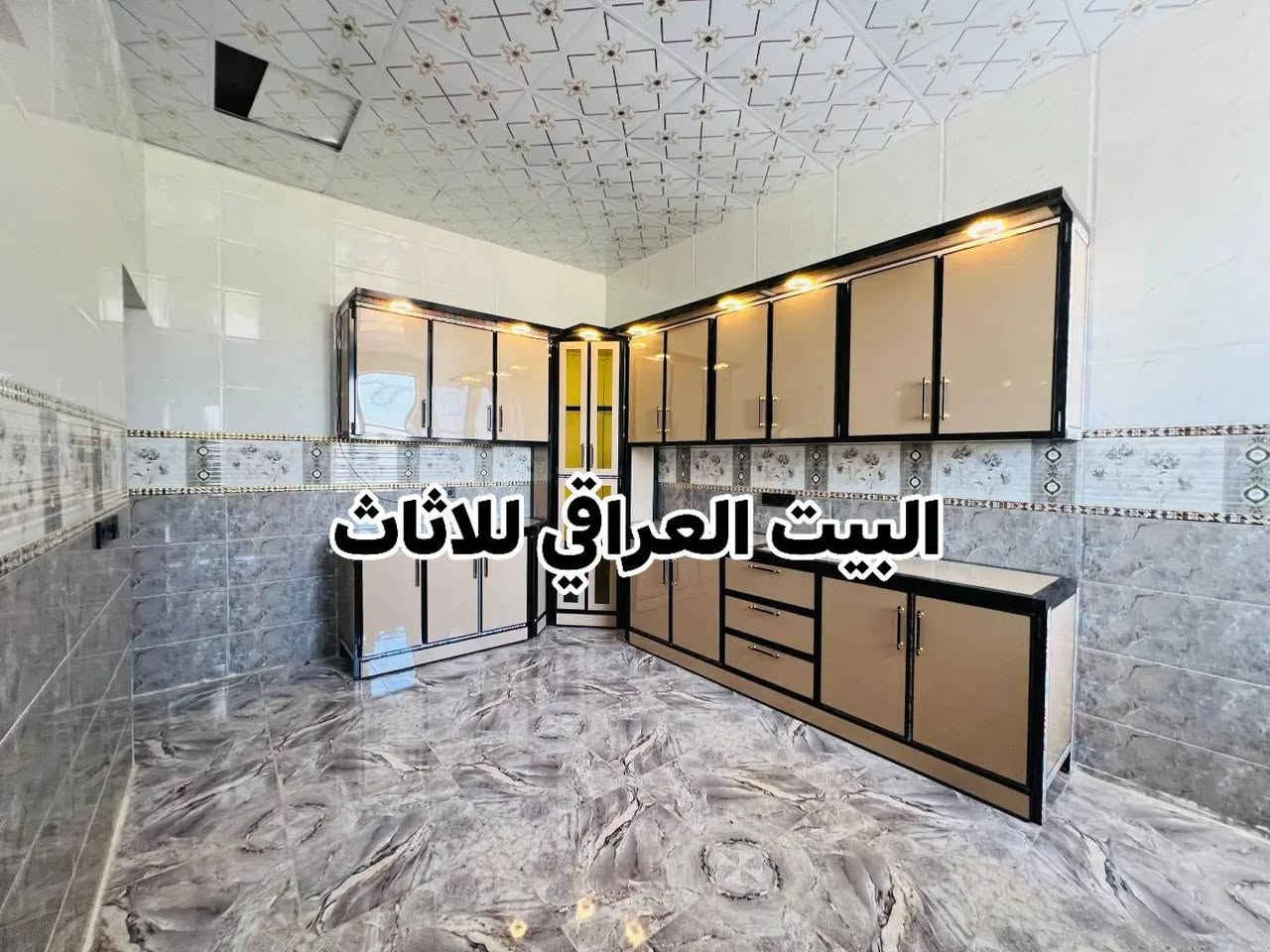 بطابع مميز والوان براقه🤎🖤🫴🏻 لكم التعليق احبتي🦅🫴🏻
العنوان الانبار الرمادي 
وسط شارع ميسلون
هاتف ***********
