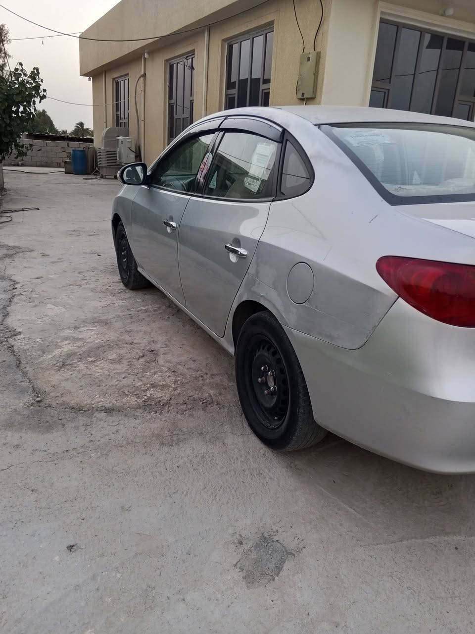 السلام عليكم ورحمه الله وبركاته 
النترا موديل 11 فول مواصفات خليجي محرك ١٦٠٠ دكشن عالي تبريد شغال بيها ٣ قطع  بدون دواخل. جلح بلقماره وبارد  اعتبرها حزام   كل التفاصيل داخل الفيديو السعر ٨٨  رقم شمالي بسمنه تحويل أو وكاله.  مكاني بابل النيل 
***********
