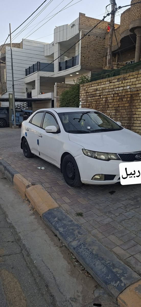 ***********     واسط_الزبيديه
***********واتس
سيراتو للبيع موديل ١٣ رقم اربيل نص فول قطعه تبديل جاملق امامي عكس السايق بدون دواخل وجاملق خلفي عكس السايق رش بدون دواخل سونار موجود بل المنشور مكان واسط زبيديه سعر ٨٢ بيه مجال
