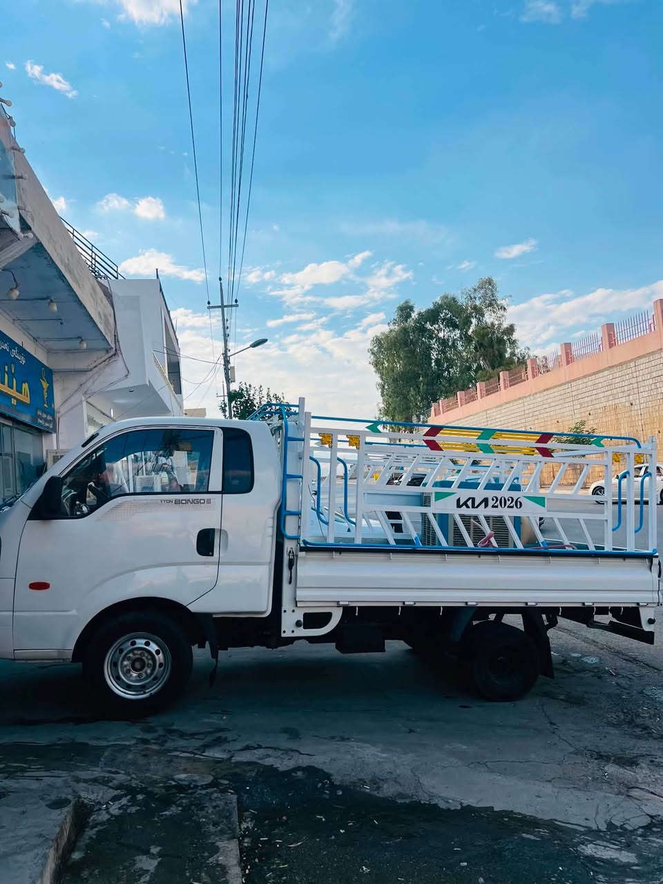 کیا گاز بڕاوە
 مۆدێل۲٠۱۲
 مەکینە رەش ۳٠٠٠ سۆپەر 
سەیارەکە بەس ماشااڵای ئەویت زۆر پاکو جوانە چەمچەی لۆک ناو بۆدی لۆک تایەی تازەیە گێڕو مەکینە بەشەرت 
۷٠$ کەمێک مەجال 
٠۷۷۱۱۲۸٥٠۲٠ دخان, السليمانية
