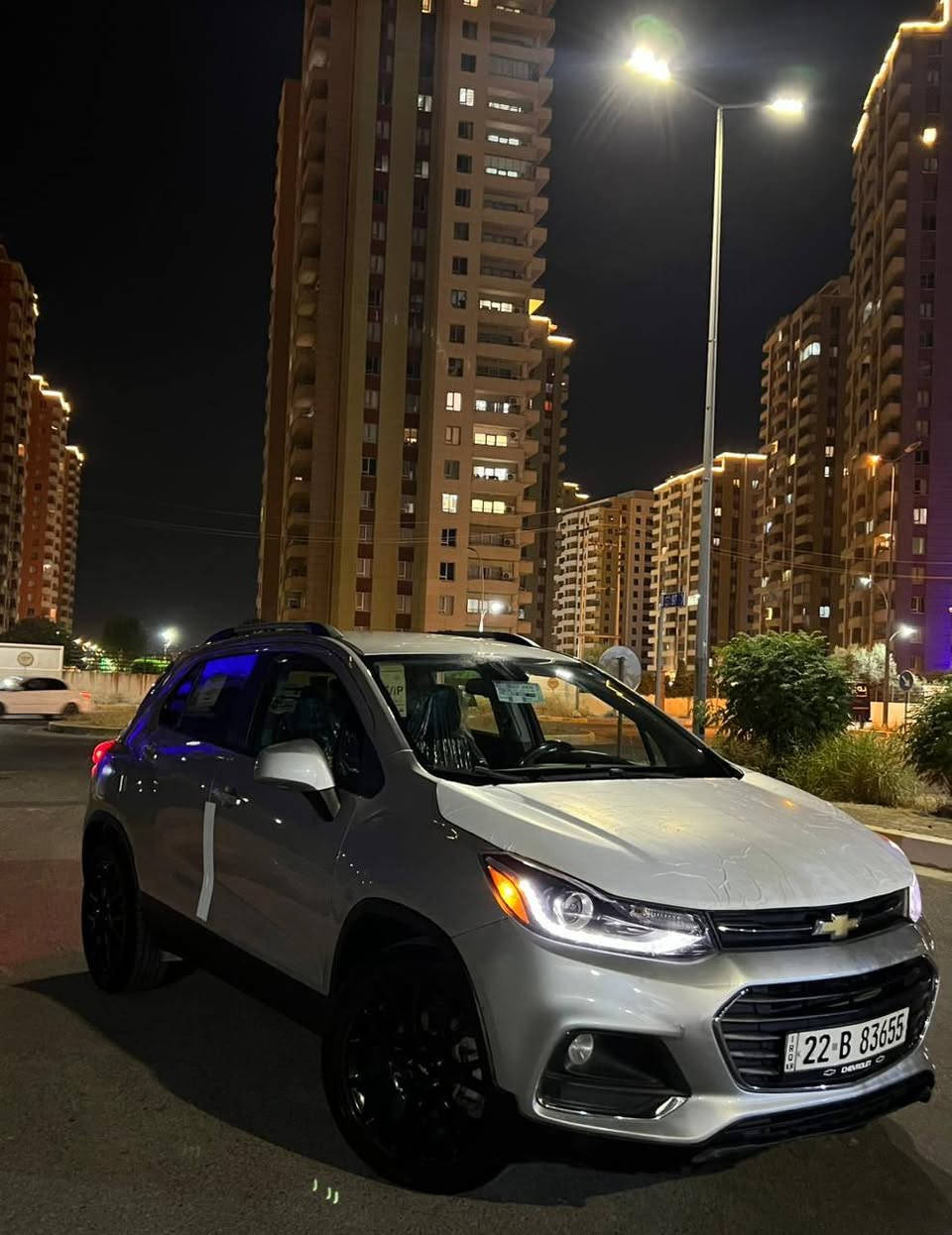 **شۆڤرلێت تراکس 2021 (Chevrolet Trax 2021)**
 * **مۆدێل:** 2021
 * **مواستفات:** LT فول مواسەفات (بەصمە، یەدە بەصمە، کۆشین کارەبایی، و چەندین تایبەتمەندی تر...)
 * **بۆیاخ:** 3 پارچە بۆیاخ
 * **مەرجەکان:** گێر و مەکینە، تحویل، و غەرامە هەمووی بەشەرت
 * **شوێن:** هەولێر
 * **نرخ:** 88 وەرقە (8,800$) + معامەلە
 * **ژمارەی پەیوەندی:** *********** أربيل, العراق
