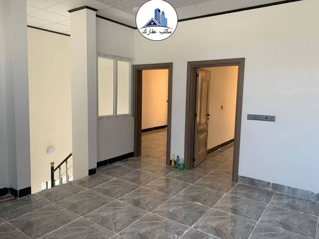 🏠 دار للبيع – موصل / حي الملايين الثانية
📍 الموقع: حي الملايين الثانية – مجمع الملك
📜 : زراعي حق التصرف – سند 25
📐 المساحة: 100 م²
🏢 طابقين

🔹 الطابق الأول:
• غرفة نوم
• هول واستقبال
• صحيات داخلية وخارجية

🔹 الطابق الثاني:
• غرفتين نوم
• خدمات

💧 ماء
⚡ كهرباء
🛣️ شارع

📞 للاستفسار أكثر الاتصال على:
***********
***********

نص مكتوب في الصور:
- مكتب عقارك