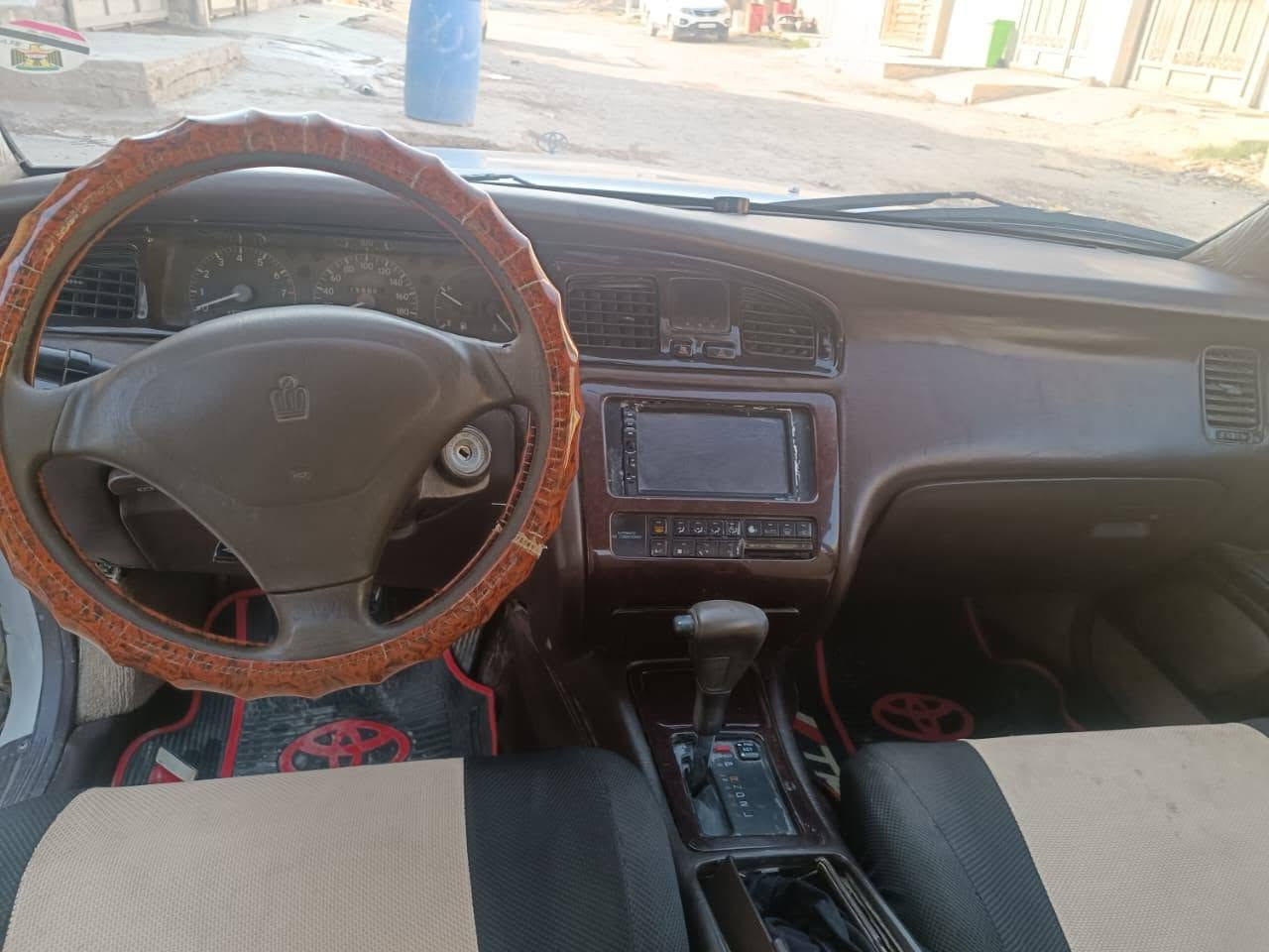 كراون بطه • ١٩٩٢ • مكفول