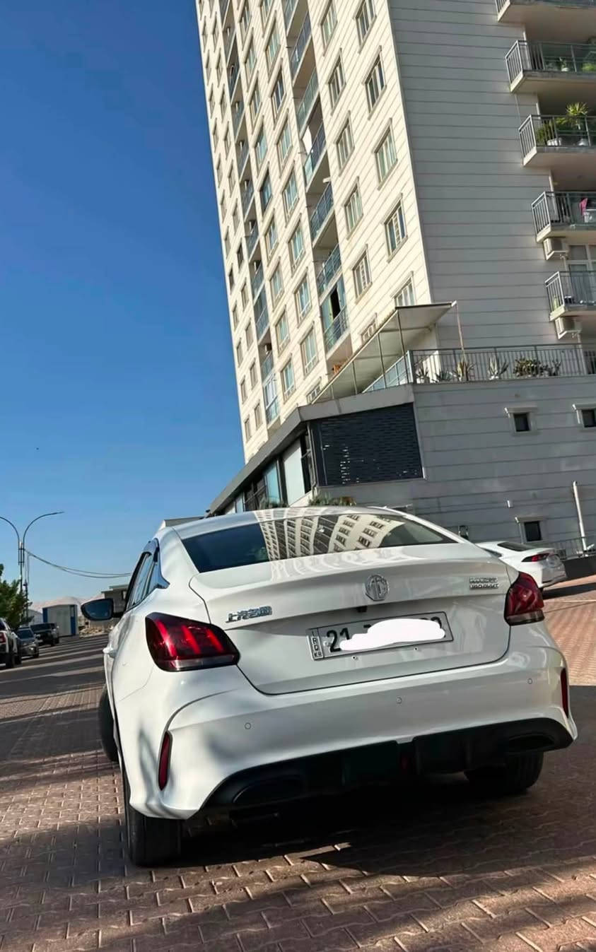 MG GT 2025
30.000 roshuwa 
Ger 3ady
Yak toz pdr haya 
96 
***********
