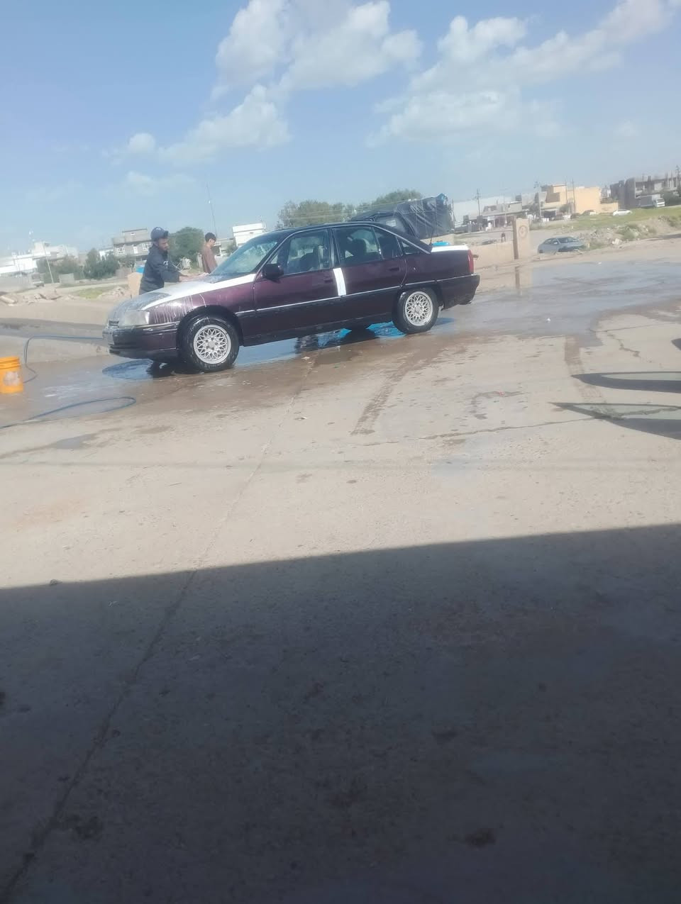 أوبل اوميگا موديل 1993 حجم 20 بسمي رقم انگليزي شرط التحويل سنوية لل 28 للاستفسار الاتصال  *********** رقمها ديالى.   بيها كابون بانزين
