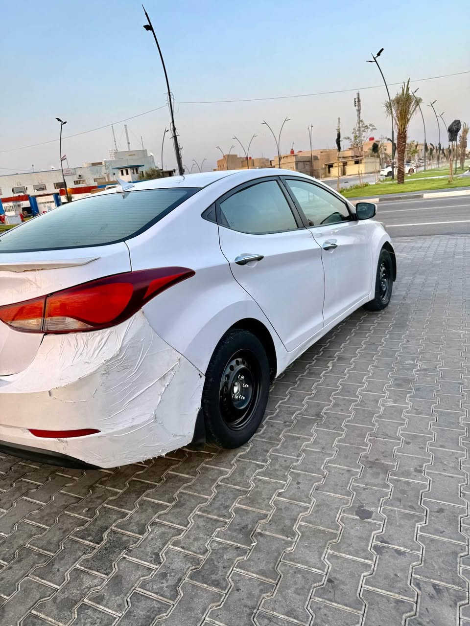 سلام عليكم للبيع النترا مديل 16 حره تحويل مباشر سياره بيها ضربه فقط باب الصدر ومصبوغ نفسه وبيها مكانات بارد وبيها دوسات صبغ
كير مكينه تبريد حدادة كله جديد مكينه 1800 دوش سياره حلوه ونظيفه بس يرادلها دعامية امامية شوي تعبانه 
وتفاصيل بعد اكثر اتصل وتدلل او تجي وتشوف بعينك وتقنع احسن السعر 100 وبيها مجال اتصل وتدلل 

*********** البصرة, العراق
