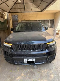 (( سعر مال بيع مستعجل 255 ورقه )) جيب شيروكي 2023 فول مواصفات  كراسي ج...