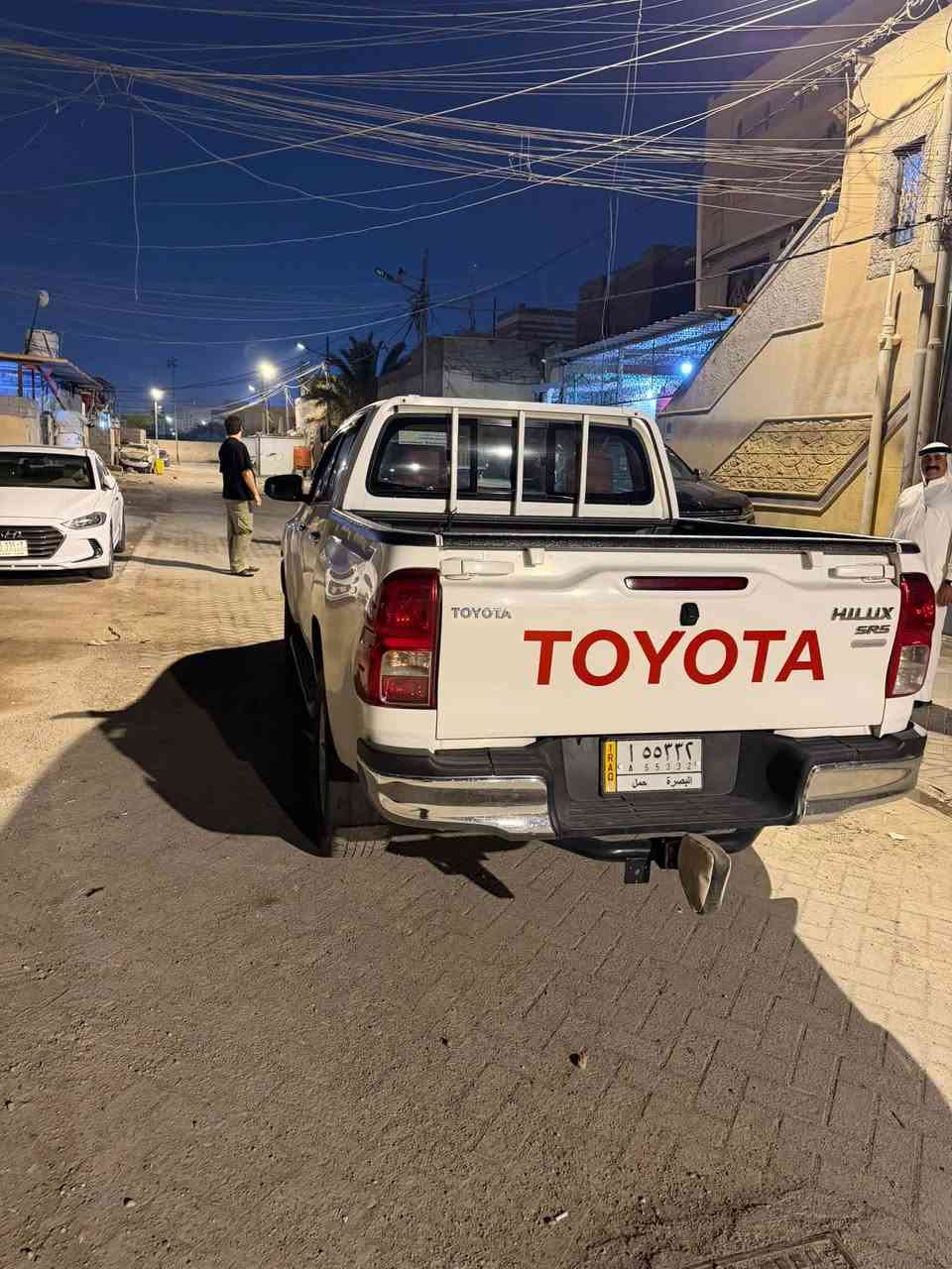 بيك اب هايلوكس خليجي فور ويل مديل 17 بانزين بيها باب السايق مبدل اصلي نفس الون وبيها شبر بارد بالجاملق الأمامي اليمنه السياره جاهزه السعر 225 
مكاني البصره ‭***********
