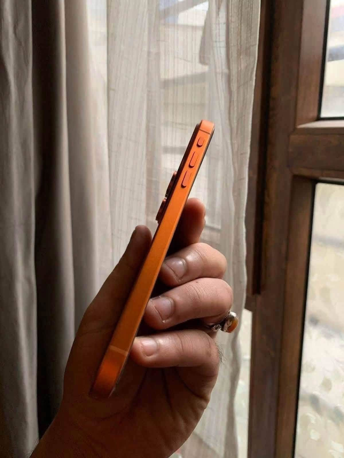 السلام عليكم ايفون Xs max محور 17  برو ماكس ذاكره 256  بطاريه 87% جهاز كله مكفول ونضيف كلش 220  نهايته سعر ثابت مكاني بغداد الطوبجي ***********
