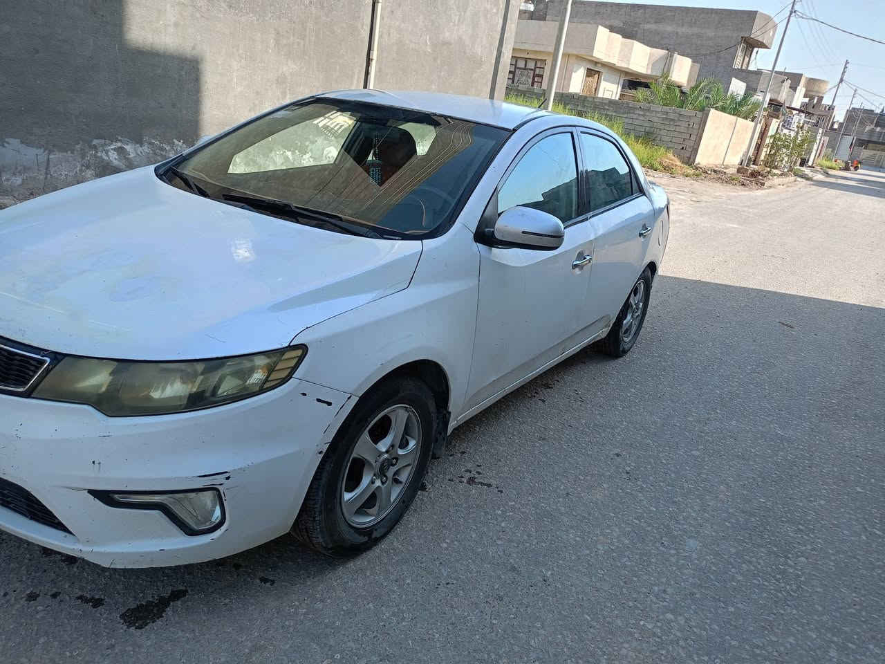 كيا سيراتو 2010 خليجي بسمي مصبوغه عام اثر حادث بصفحه السايق وطخطخات مكينه محتاجه تجفيت مواصفات نص فول موضح بالصور  حداديه نضيفه تايرات نضيفه تبريد شغال فريز جديد السعر 62 وبيها مجال العنوان الأسكندريه حي العطاء *********** لما يعجبه السعر او السياره ان شاءالله الله يرزقه بالحسن منها بحق محمد وال محمد
