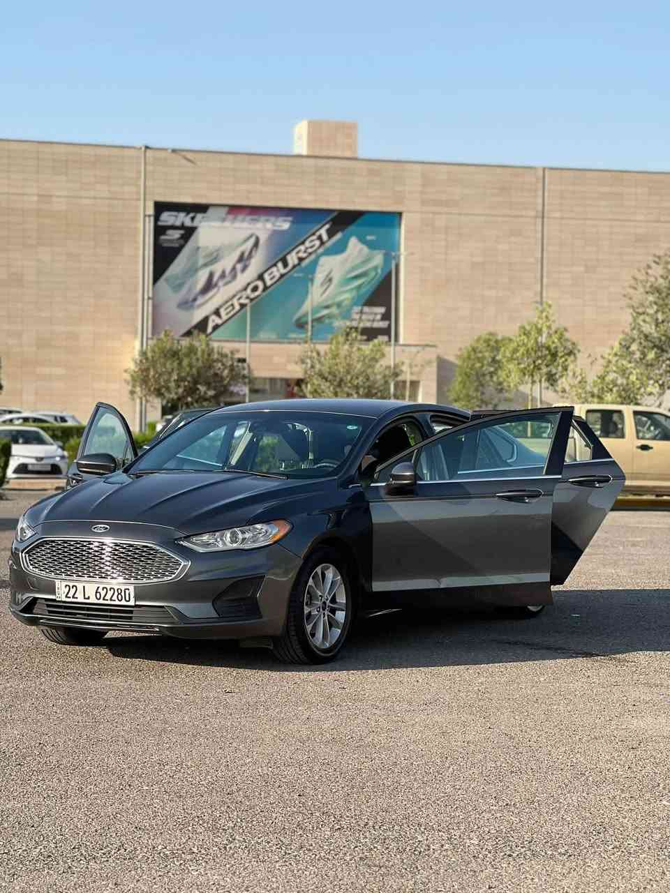 السعر 100 $ بيه مجال للطيبين
فورد فيوجن موديل 2020 مواصفات se ايكو بوست اقتصادي 

ماشيه 86 ميل 

مواصفات شاشة كبيره بلادي 

كير ماوس 

رادار

تحديد مسار 

نقطة عمياء بلمرايه 

ماسحة حساسة مطر 

مكينه 1.5 تيربو كير محرك كفاله عامه 

اوتو هولد 

سياره خير من الله كير محرك كفاله بدون دواخل بدون ايرباك شرط فحص سياره بيه 3 قطع ونص حادث شطح بدون دواخل بدون ايرباك جاملغ وباب  جهت الايمن بصف السايق  وبامريكا فقط بيه بنيد مبدل اصلي صور حادث مرفوقه سياره دينار مابيه مصرف•

للاستفسار ***********
