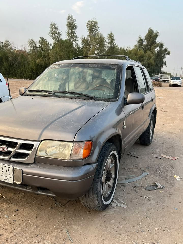 سبورتج ٢٠٠١ • اوتوماتيك • محرك مكفول