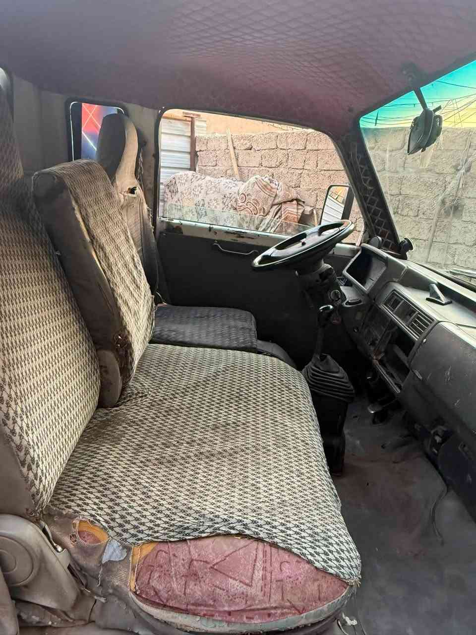 سلام وعليكم كيا حمل بنكو مديل 94 رقم بغداد 7جنكال مكينه وكير مكفول تخم تايرات جدد سياره خير من لله سياره بسمي تحويل ثاني يوم 50 وبيها مجال  *********** مكاني بغداد
