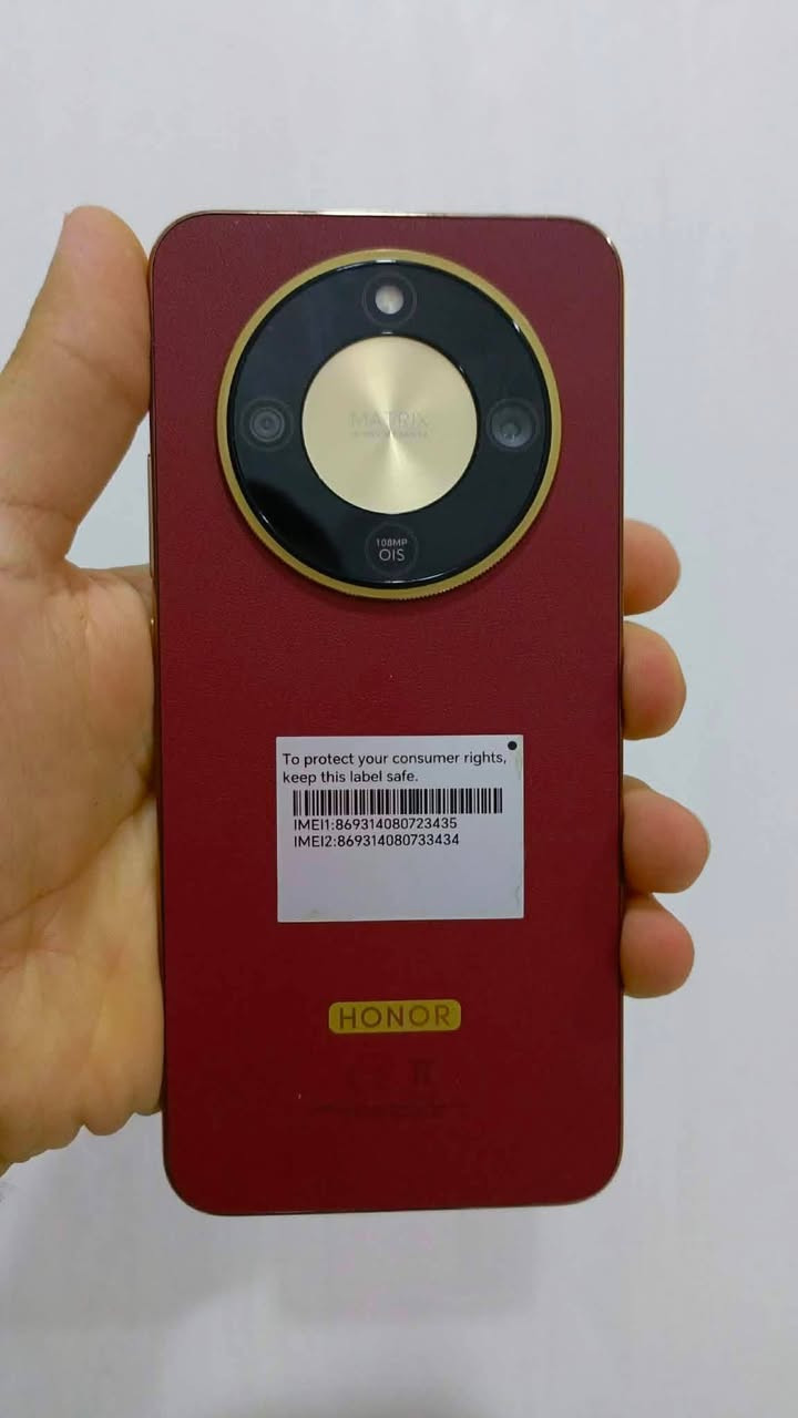 السلام عليكم هونرX9d 5g جهاز طگ كارتون بعده لوك ذاكرة 256  بطارية8300 عملاقة معروف مواصفاته سعر470 
🛑مستخدم شهر او اقل
مع كامل ملاحقات
واتساب او اتصال 
 ***********

