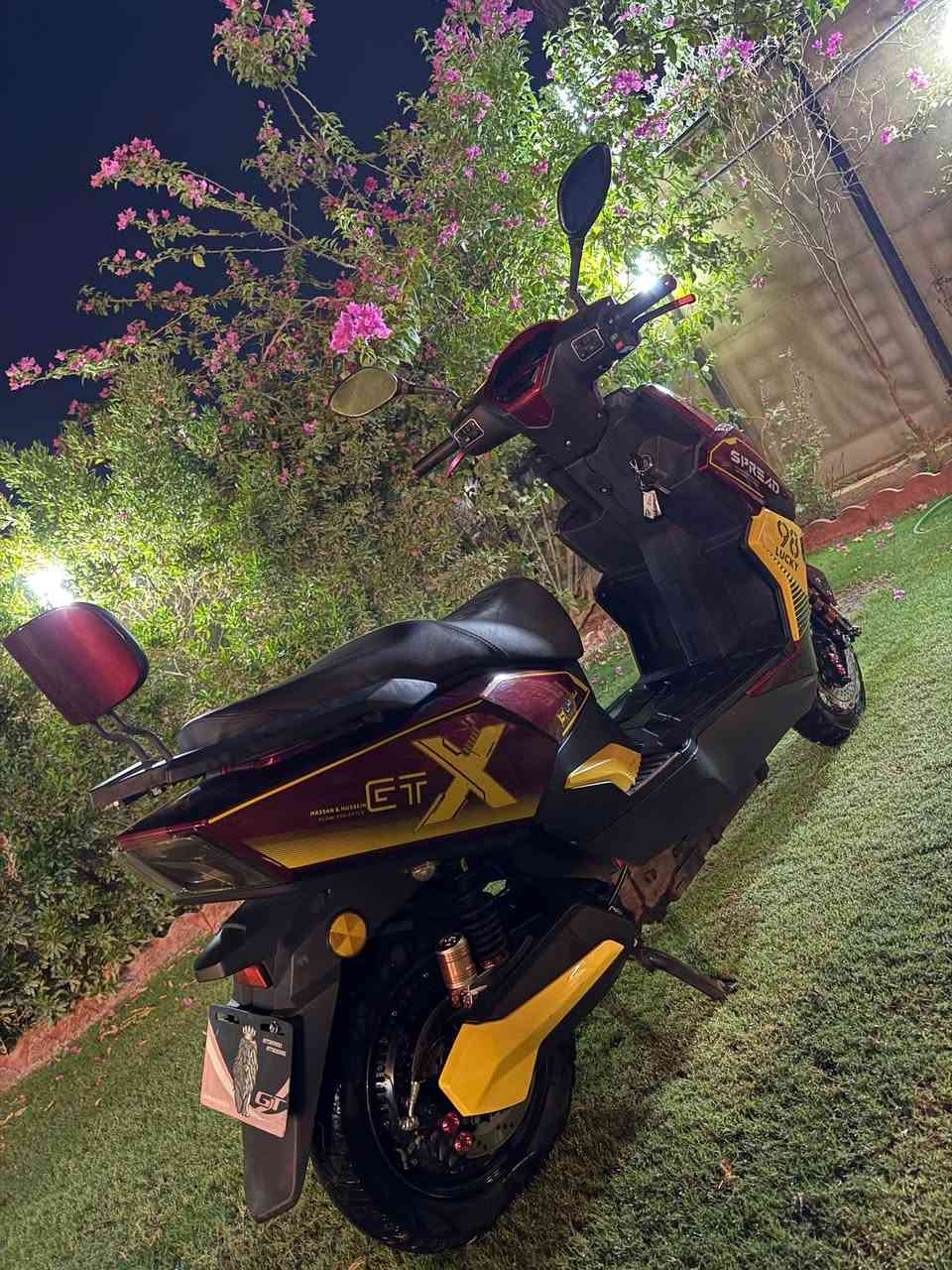 للبيع دراجة من شركة حسن وحسين GT
فول مواصفات (X) 
دراجة نضيفة استخدام قليل بطاريات عالفحص 6 باتري اربع سرع مثبت سرعة اشاير يمنة يسرة بريكات هايدروليك تشغيل سويج وبصمة وكارت 
بغداد ابو غريب الزيتون 
السعر 825 وبيها مجال 
رقم 📞 *********** / ***********
