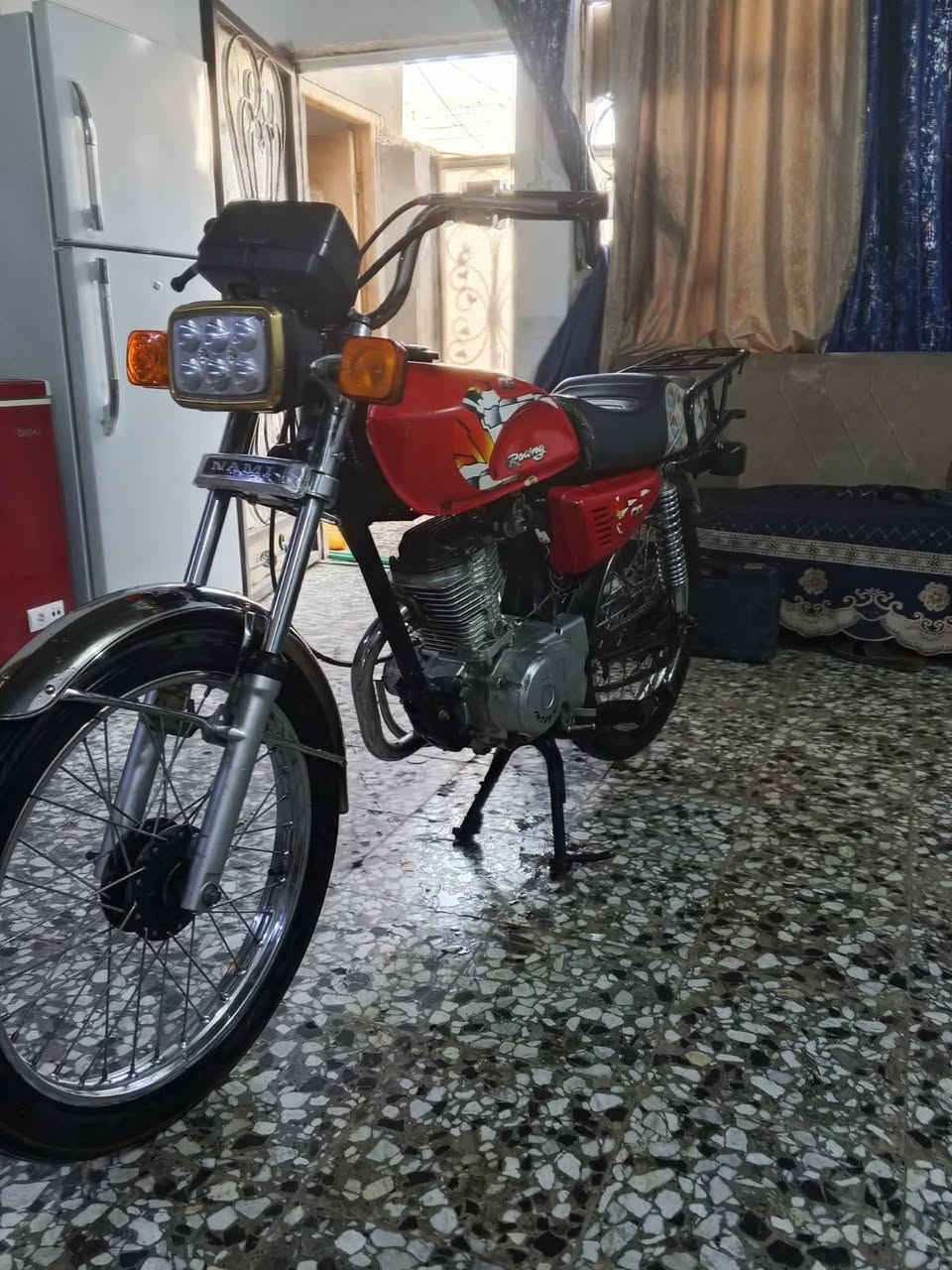 دراجه للبيع السعر والتفاصيل خاص ***********
