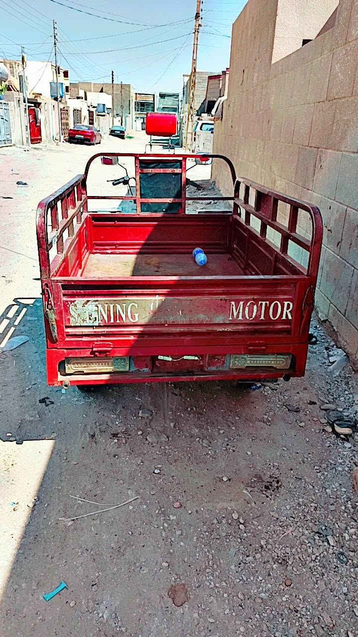 السلام عليكم من رخصت الادمن ستوته ام طير موديل 2020 محركها بلادي ممفتوح فقط مبدل كلجات كهربائيات كلها شغاله ارواق بيها كامله نكره صلف ركبه مكفوله تخم تاير جديد نضافه شوفت عينك السعر 1650 وبيها مجال حك الجيه *********** اتصال واتس ثنينهن للشراي فقط
