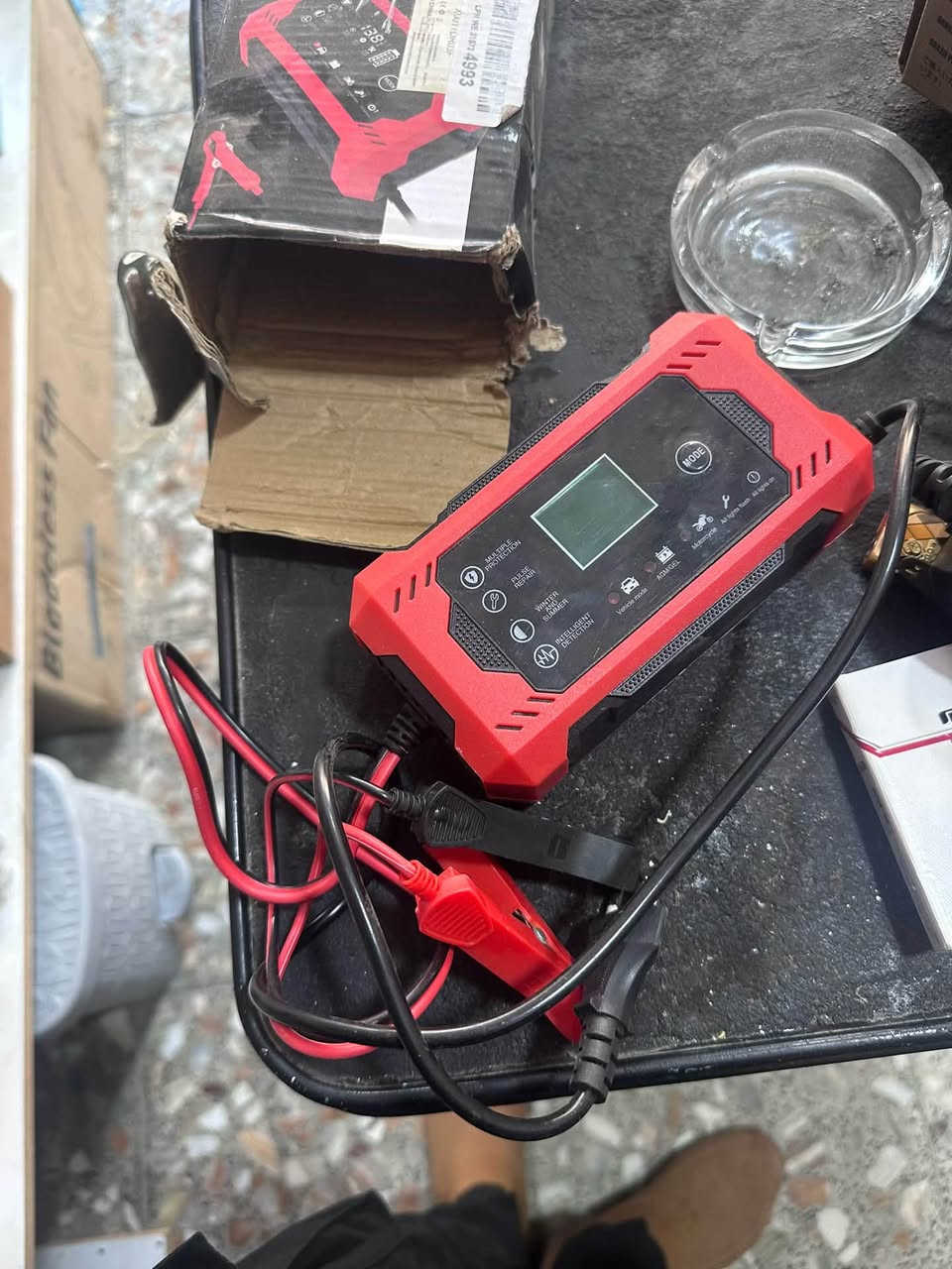 السلام عليكم شاحن بطاريات كهربائي وكار بلي سياره الي اسمه allbox
ثنينهن 25 الف وموجود توصيل جميع المحافظات 
للحجز ***********
