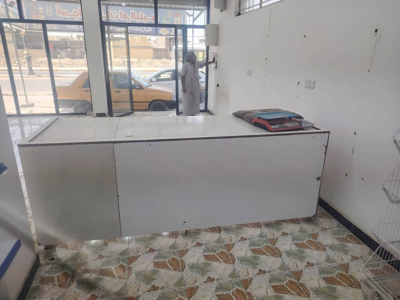 غراض محل للبيع.. الأسعار جامخانه وسفينه وجهاز رصيد   عارضات أجباس للبيع  الموقع: السماوة – الشرجي (قرب مركز الشرجي / جسر عويز).***********
#الجميع @إشارة
